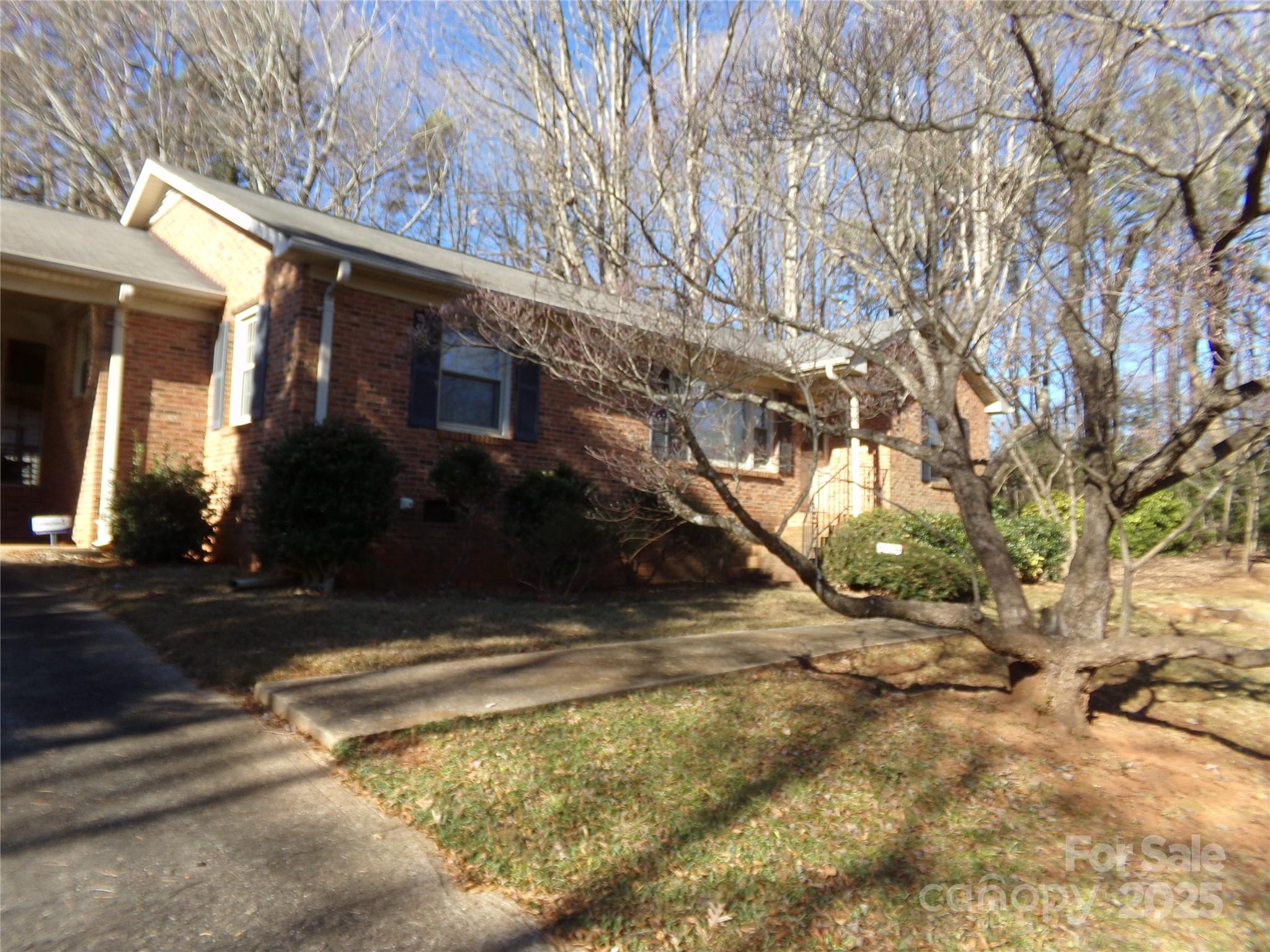 5514 Grafton Place Property Photo 7