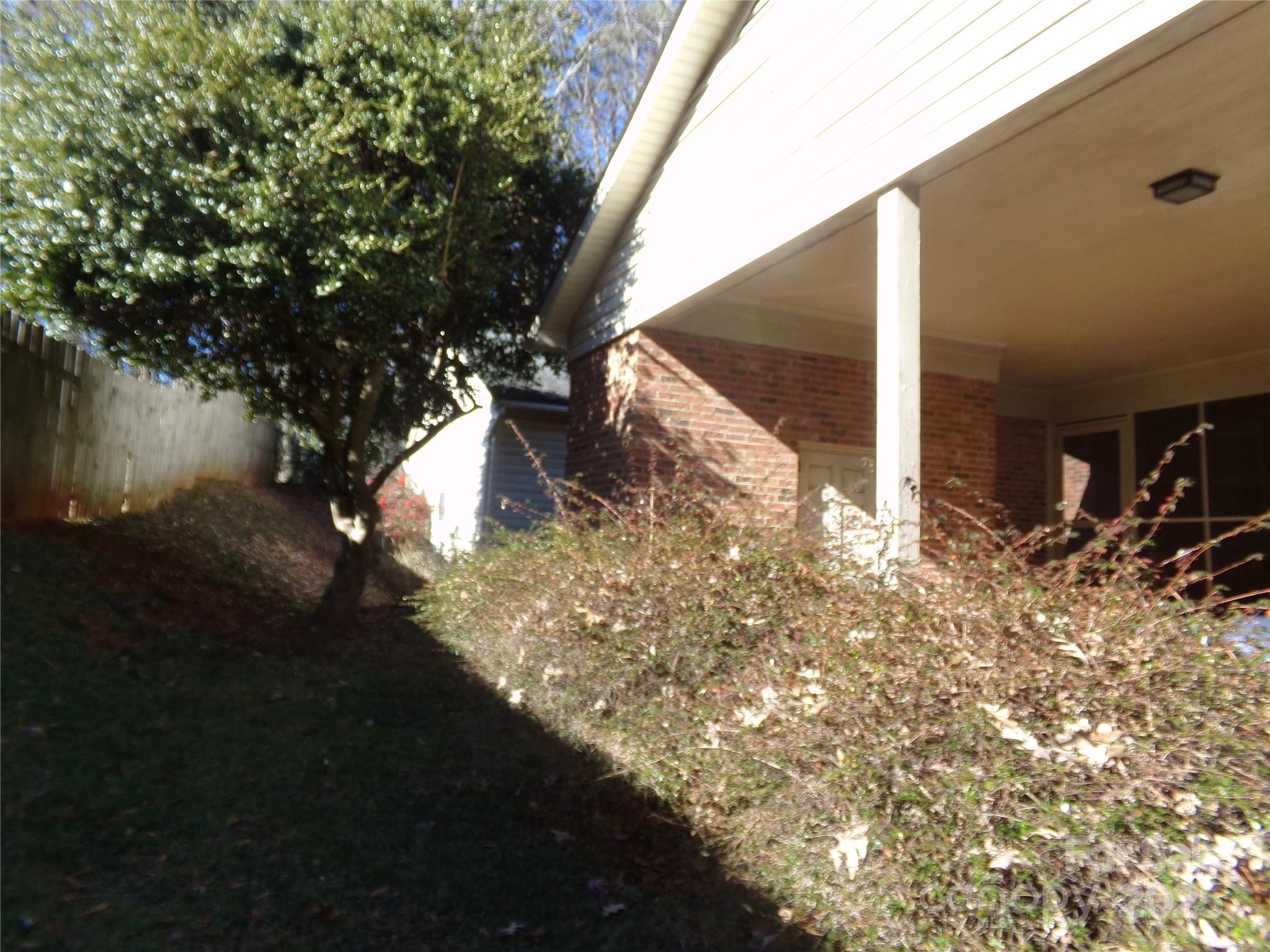 5514 Grafton Place Property Photo 8