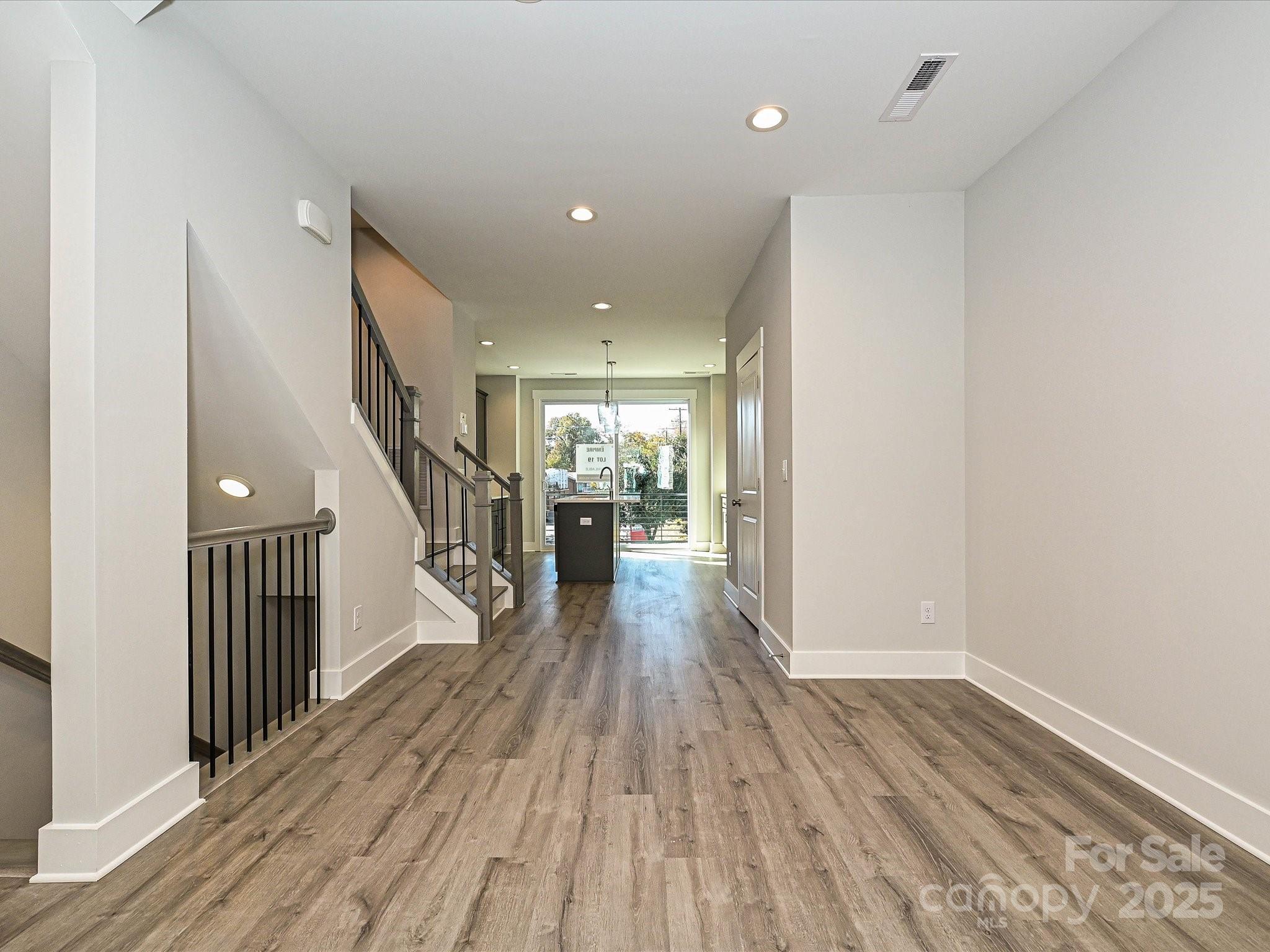 1225 E 34th Street Csw0419 Property Photo 12