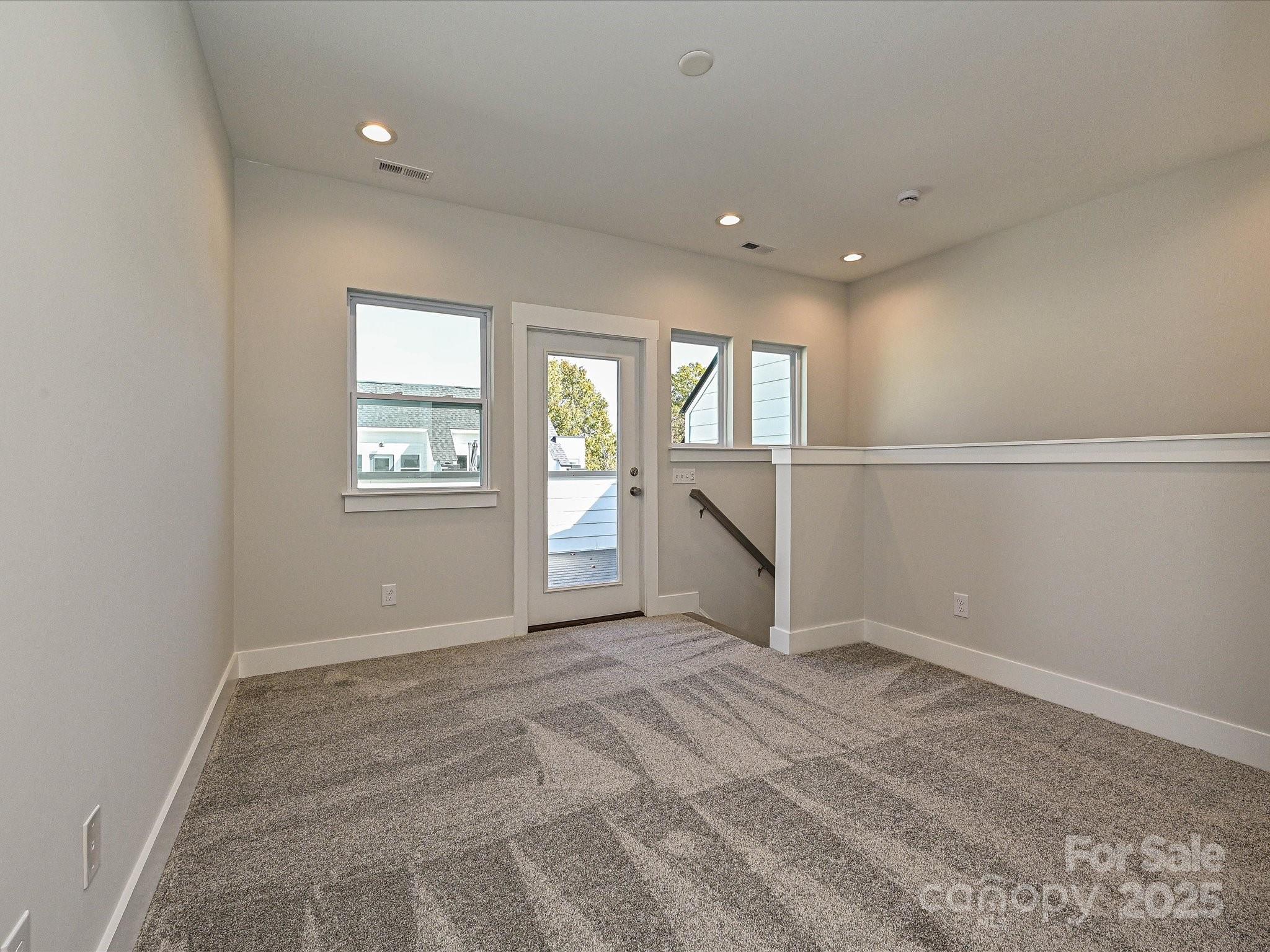 1225 E 34th Street Csw0419 Property Photo 23