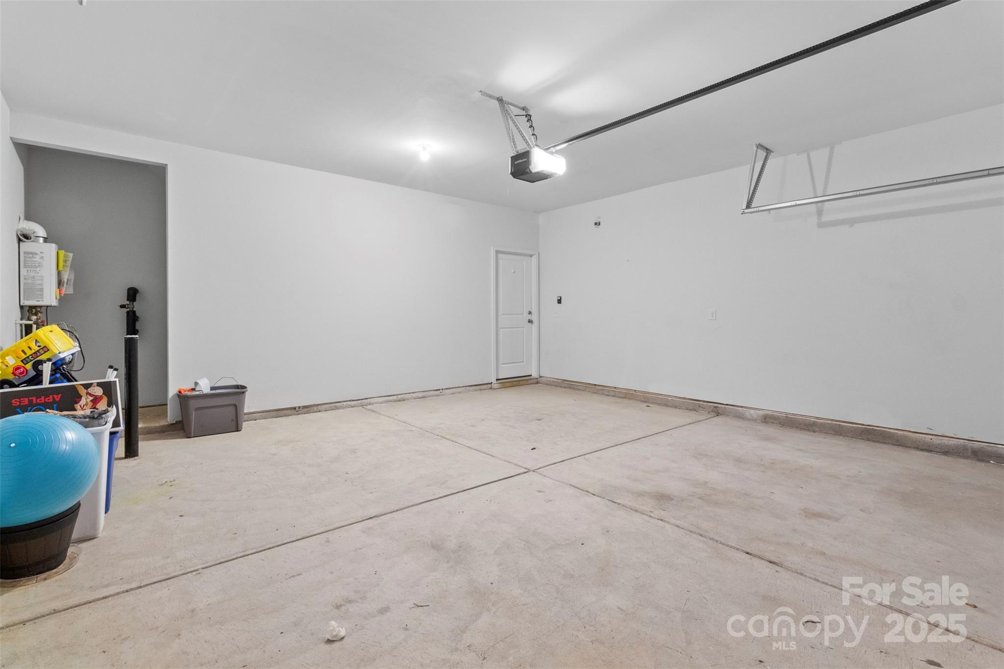 5007 Grand Champion Court Property Photo 33