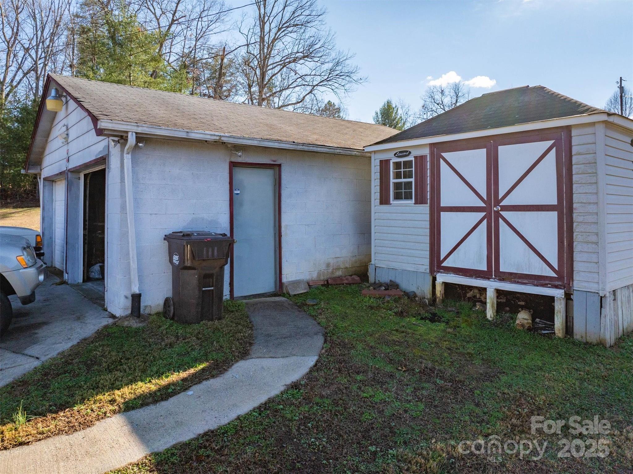 811 Kathy Drive Property Photo 22