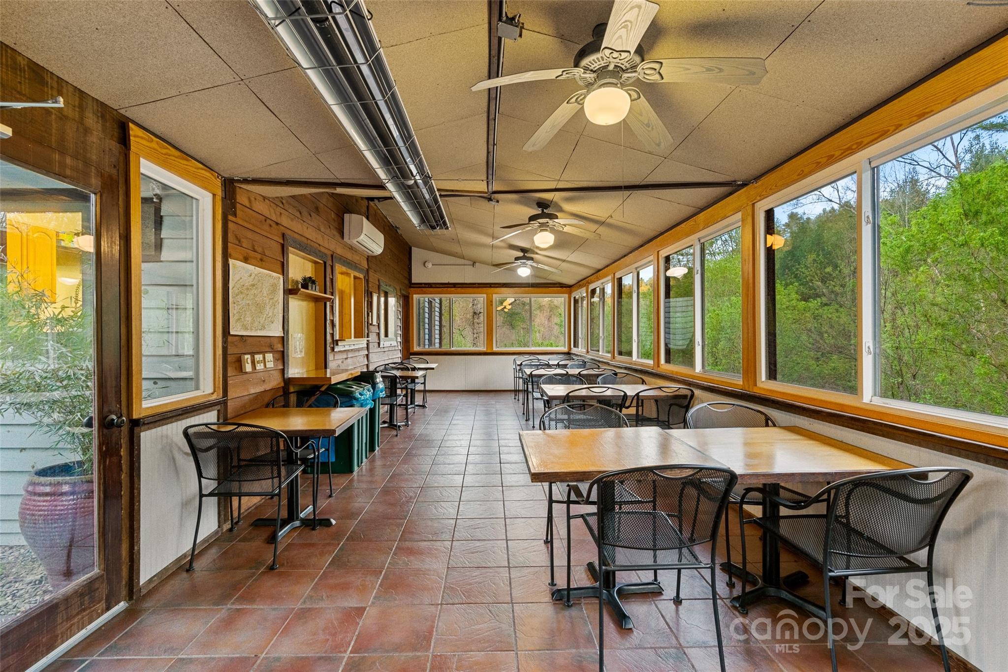 3717 Bend Of Ivy Road Property Photo 14