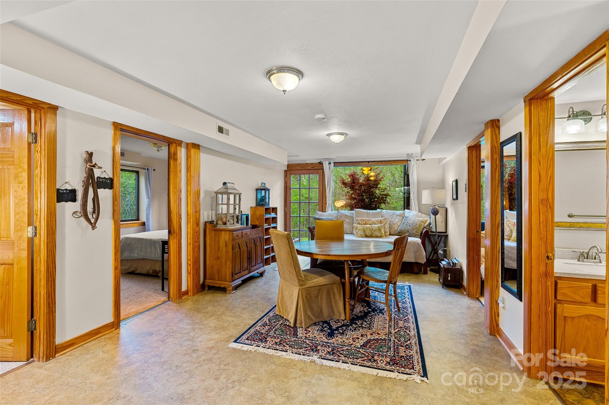 3717 Bend Of Ivy Road Property Photo 19