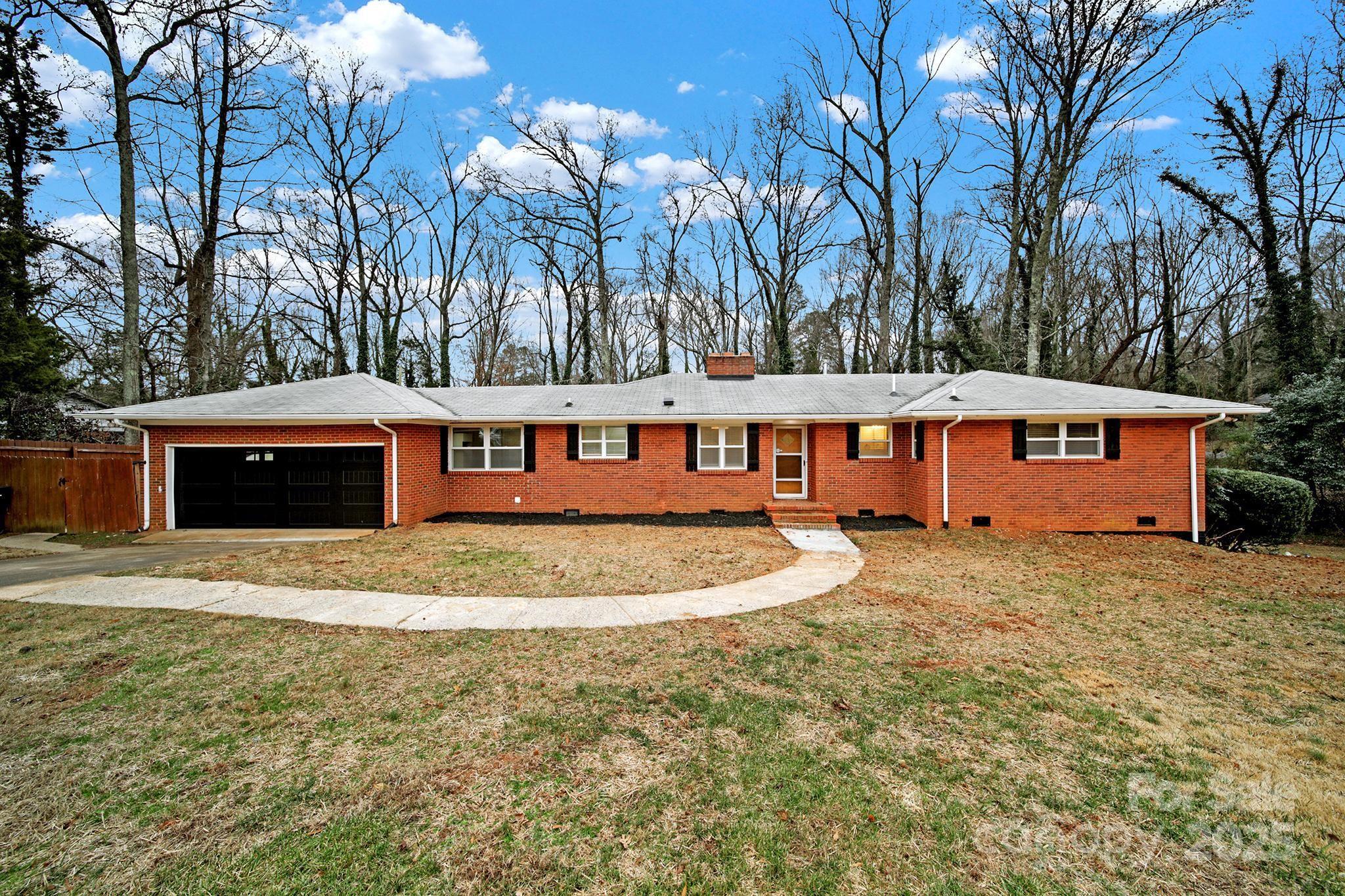 8901 Douglas Drive Property Photo