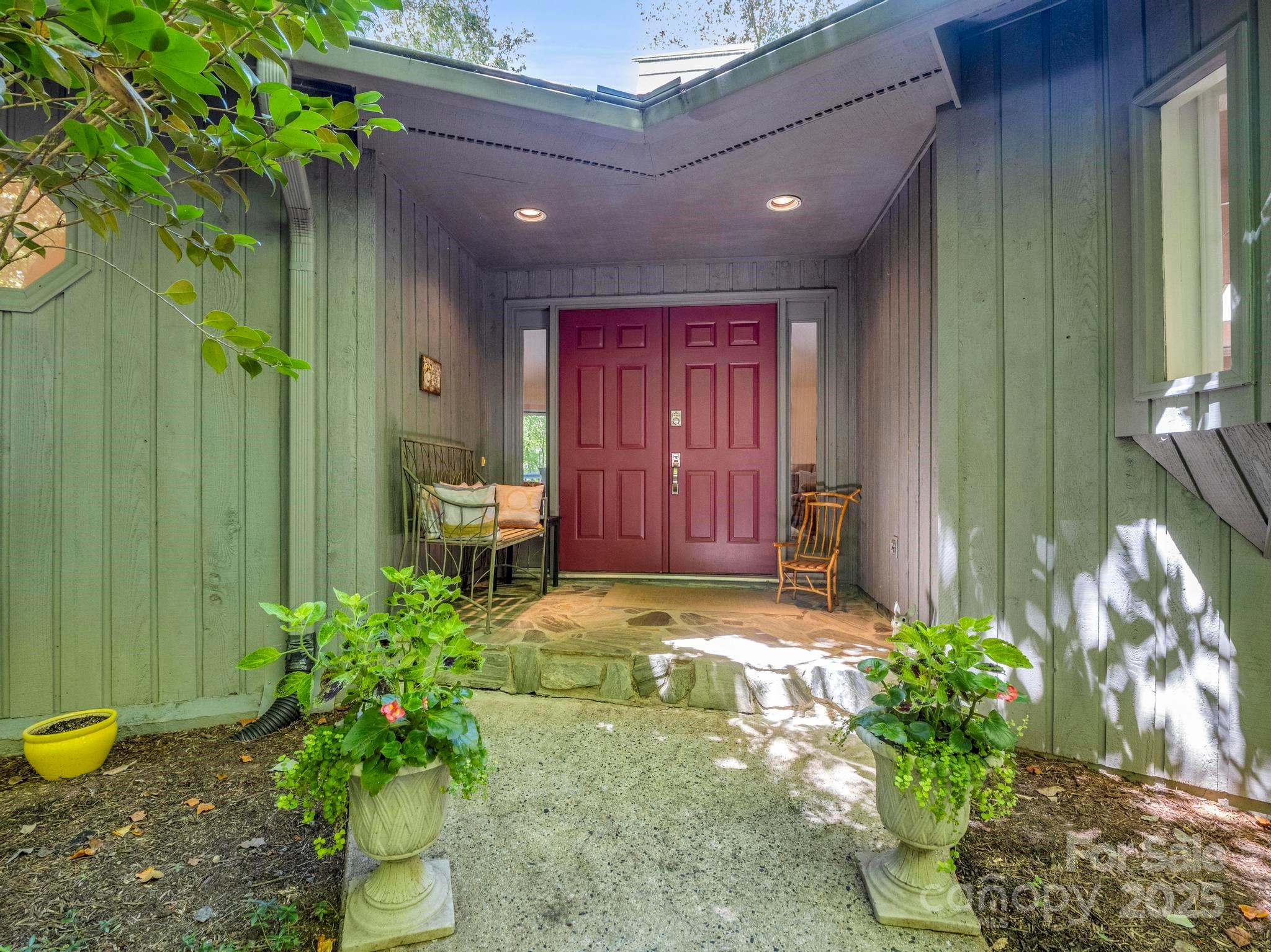193 Downing Place Property Photo 4