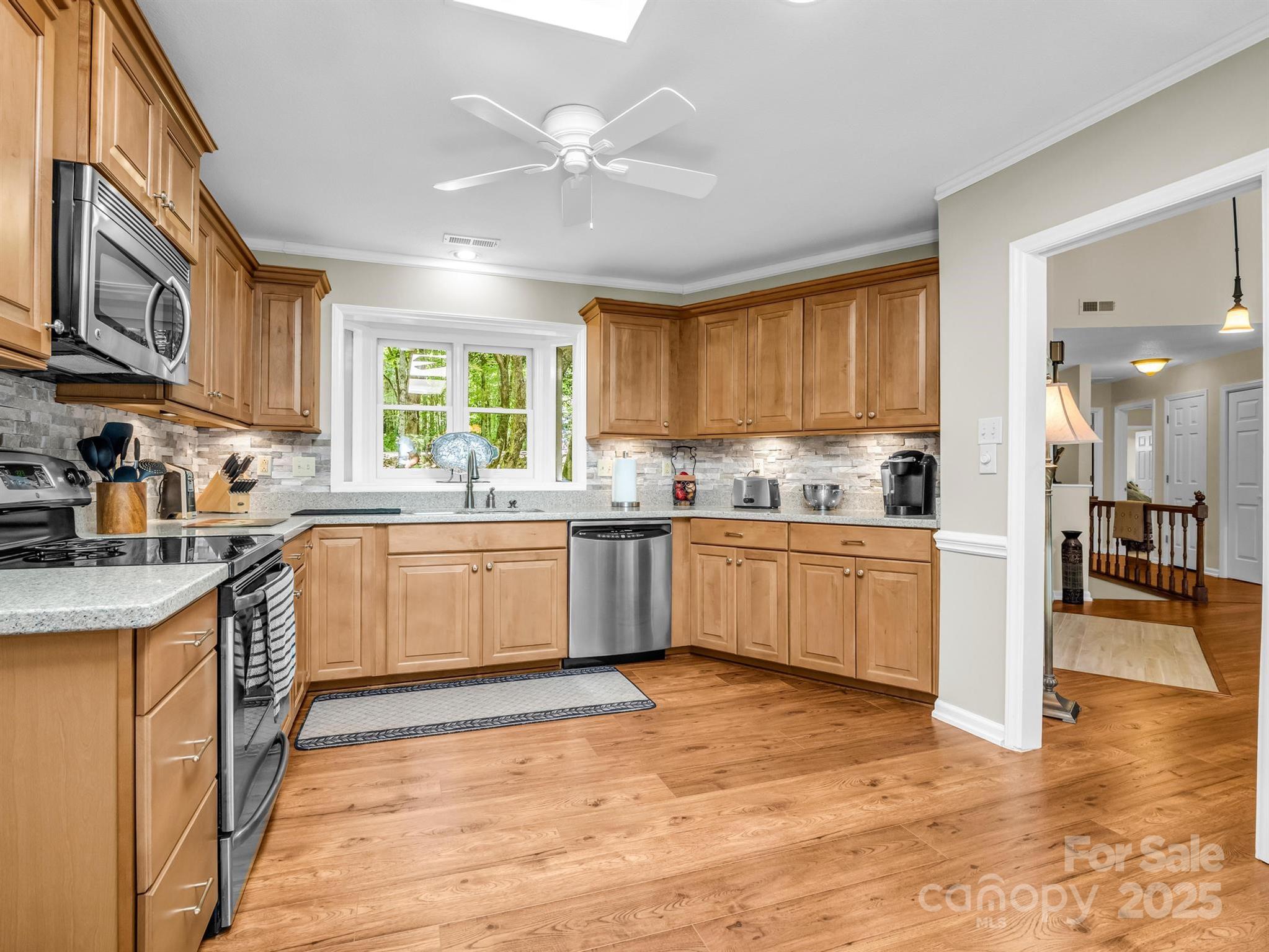 193 Downing Place Property Photo 12