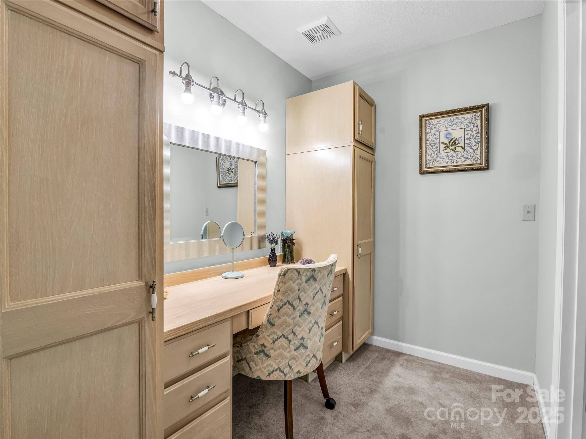 193 Downing Place Property Photo 22