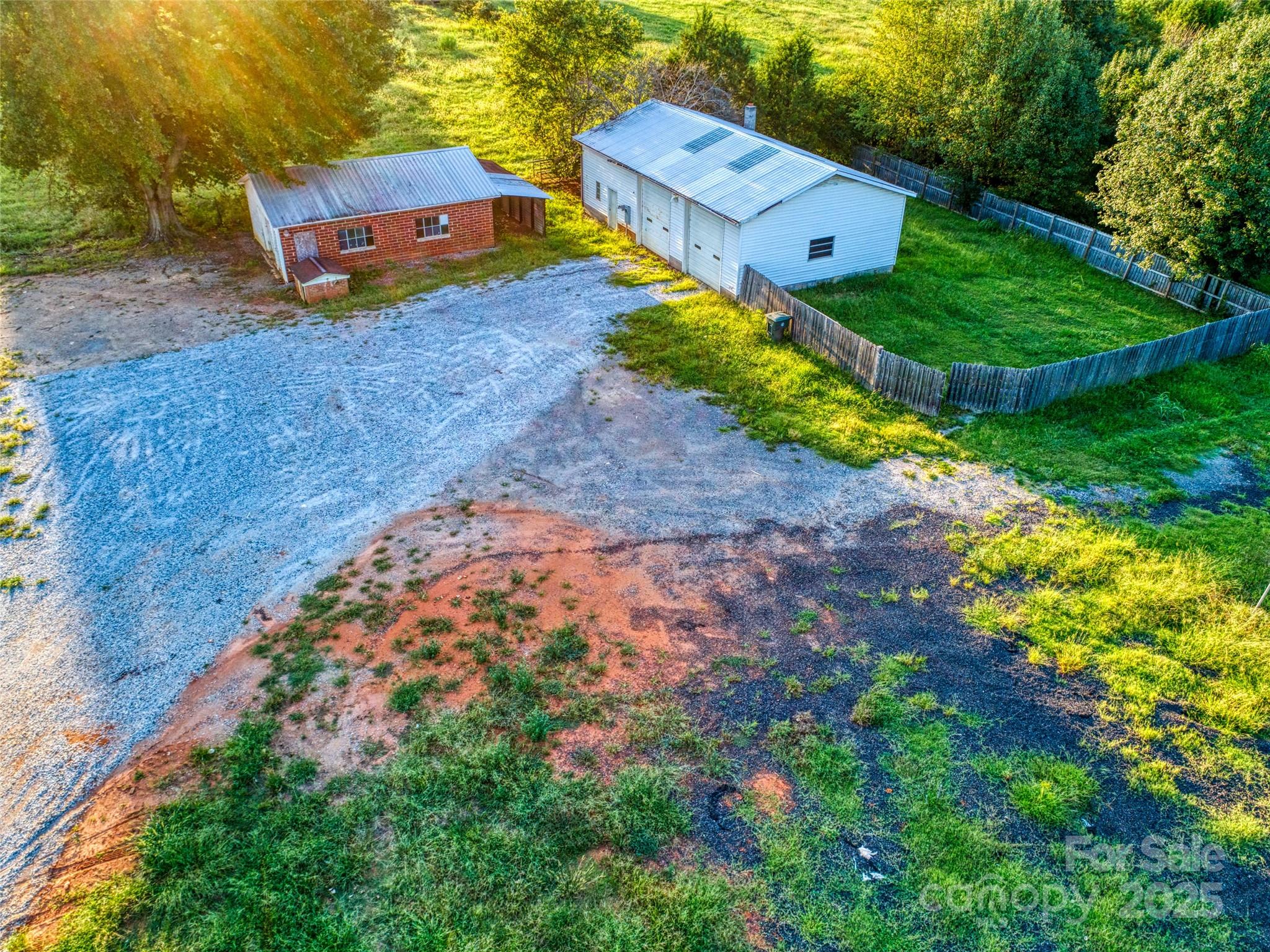 690 River Highway 3 Property Photo 2