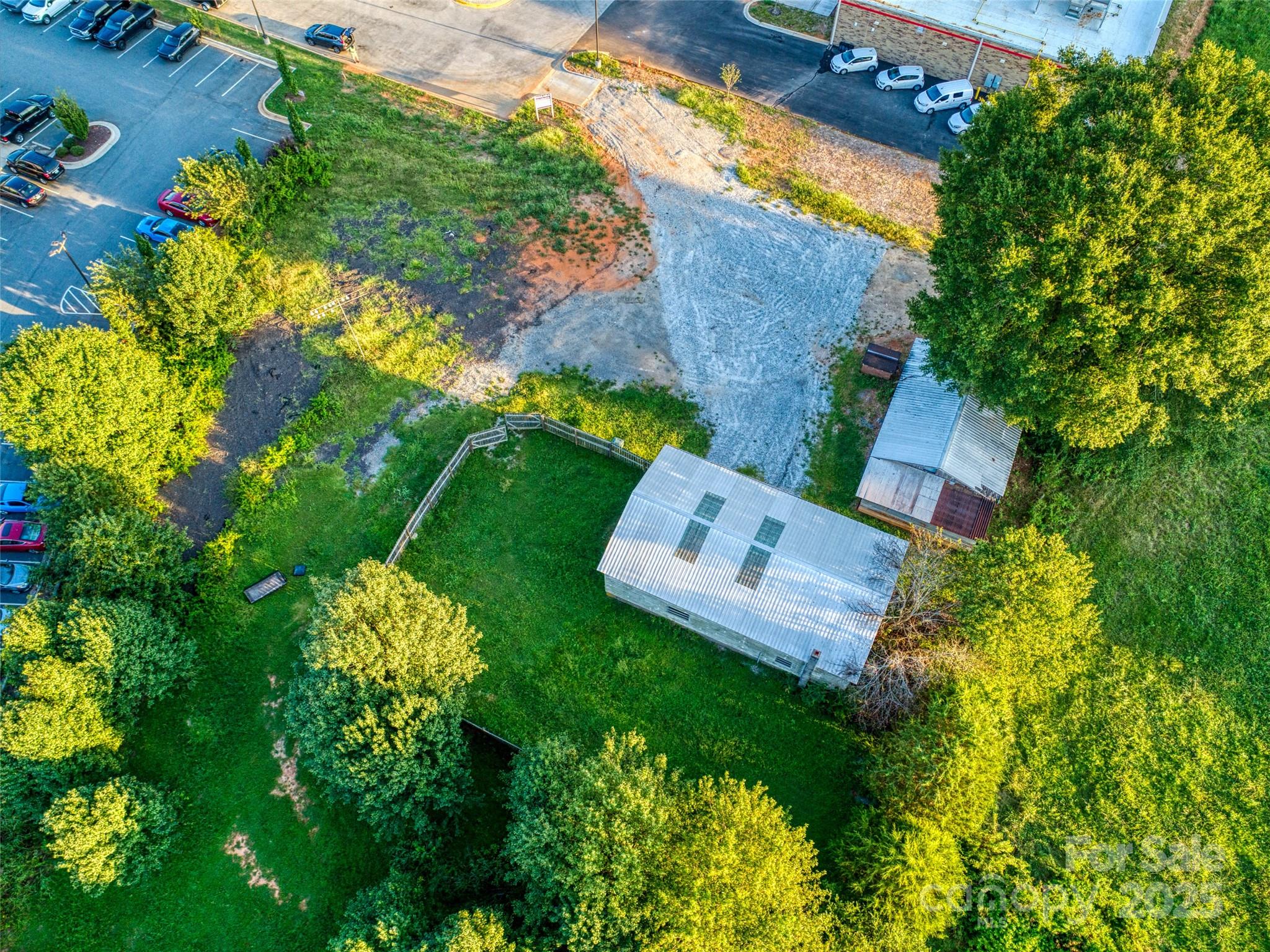 690 River Highway 3 Property Photo 5