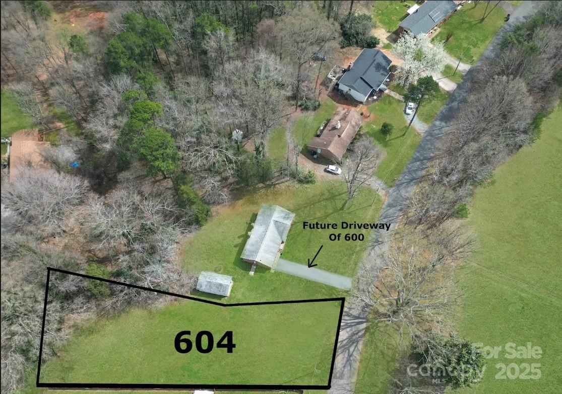 604 Touch Me Not Lane Property Photo 46