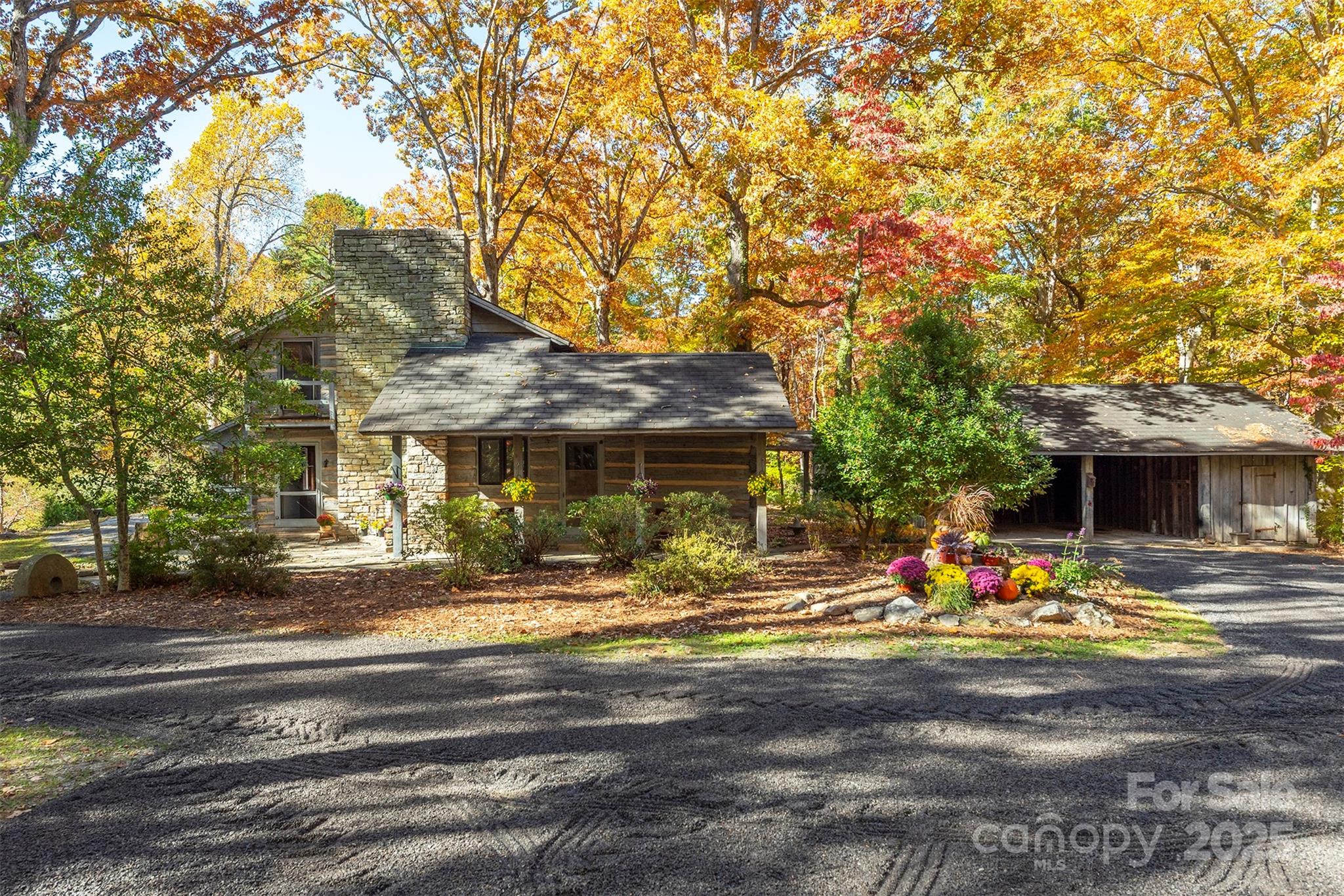 102 Weaver Mill Road Property Photo 3