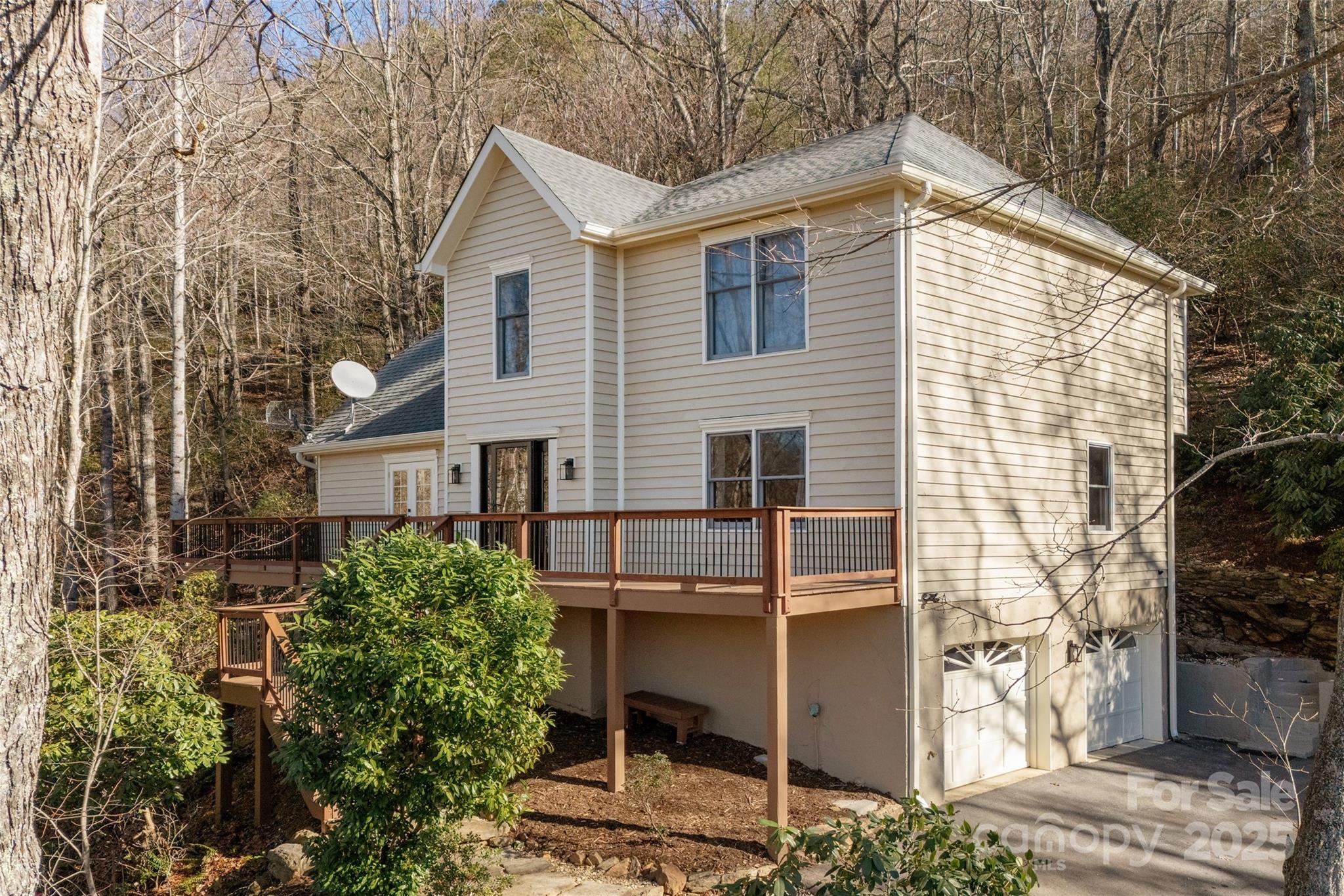 103 Honey Locust Drive Property Photo