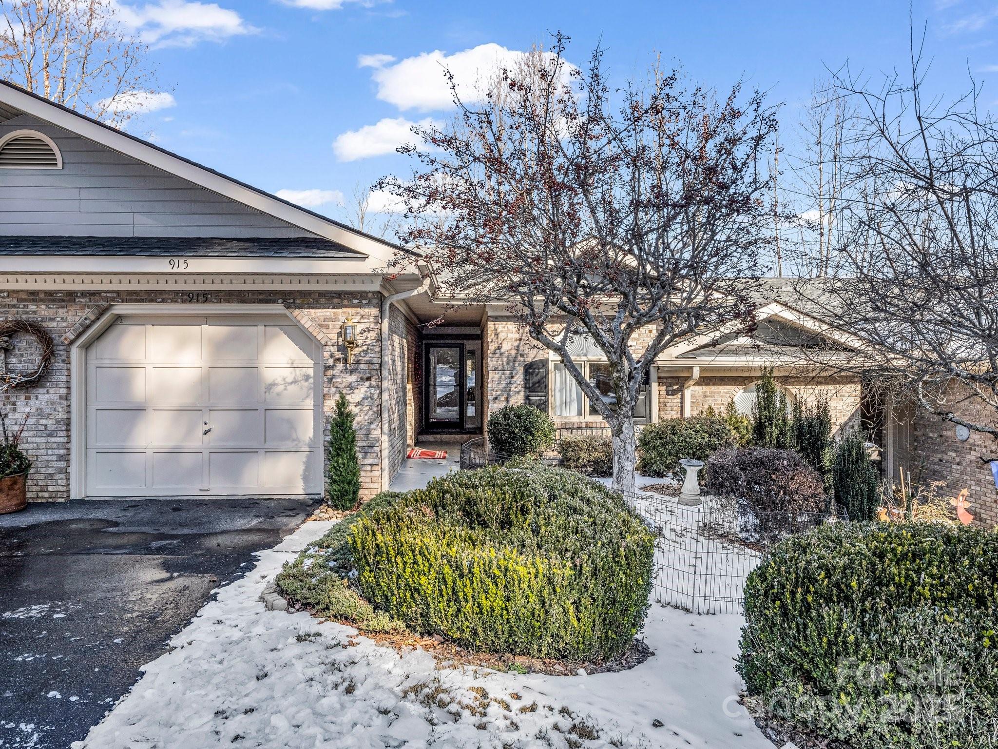 Hendersonville Real Estate Listings Main Image
