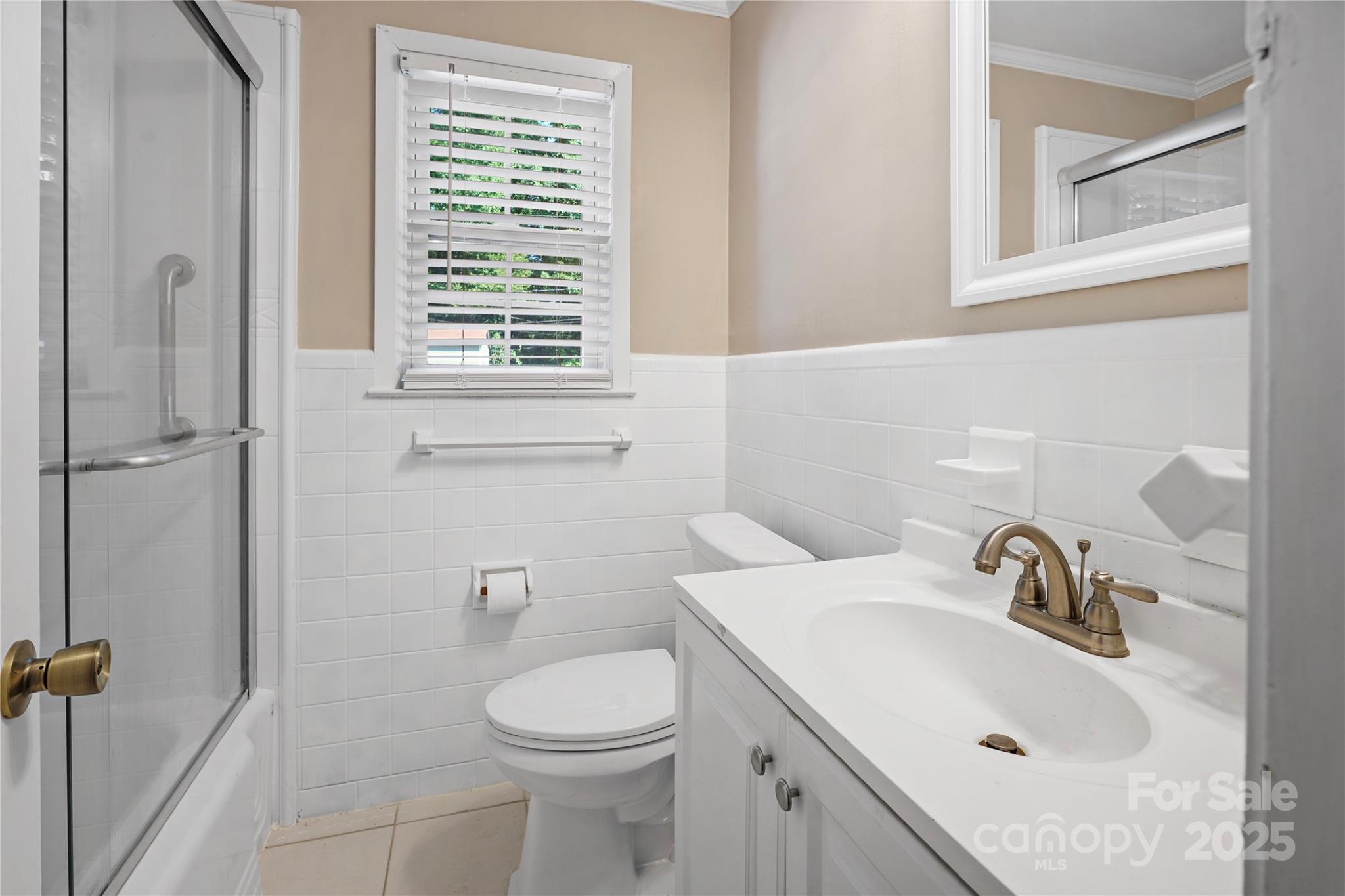 2830 Royston Road Property Photo 5