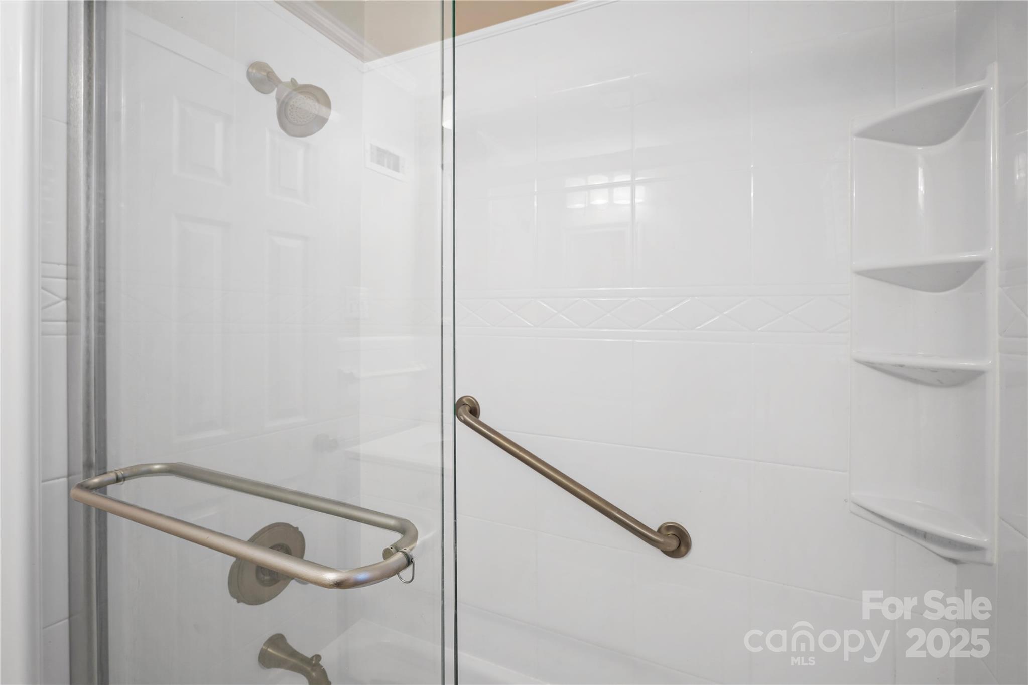 2830 Royston Road Property Photo 22