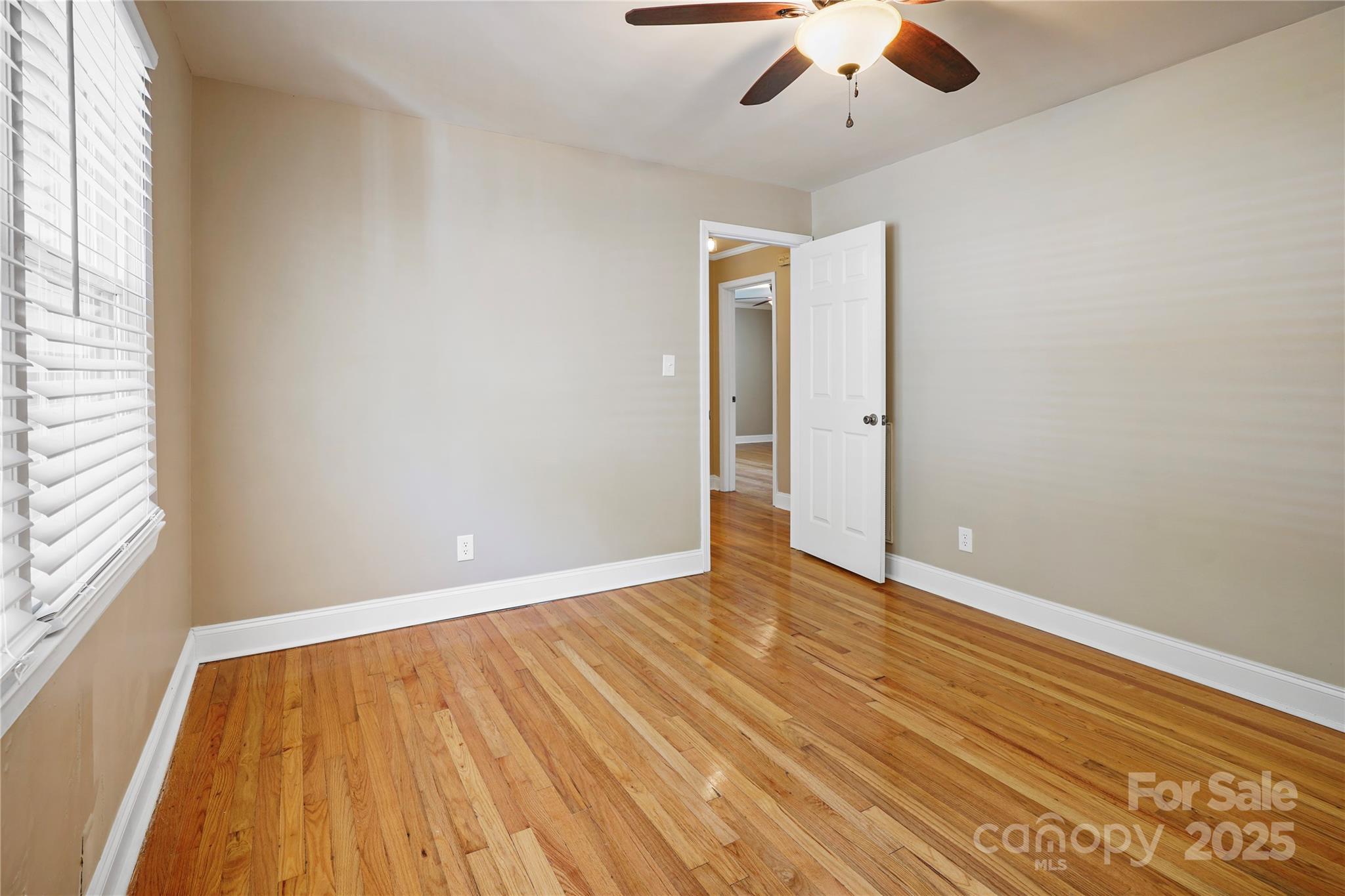 2830 Royston Road Property Photo 29