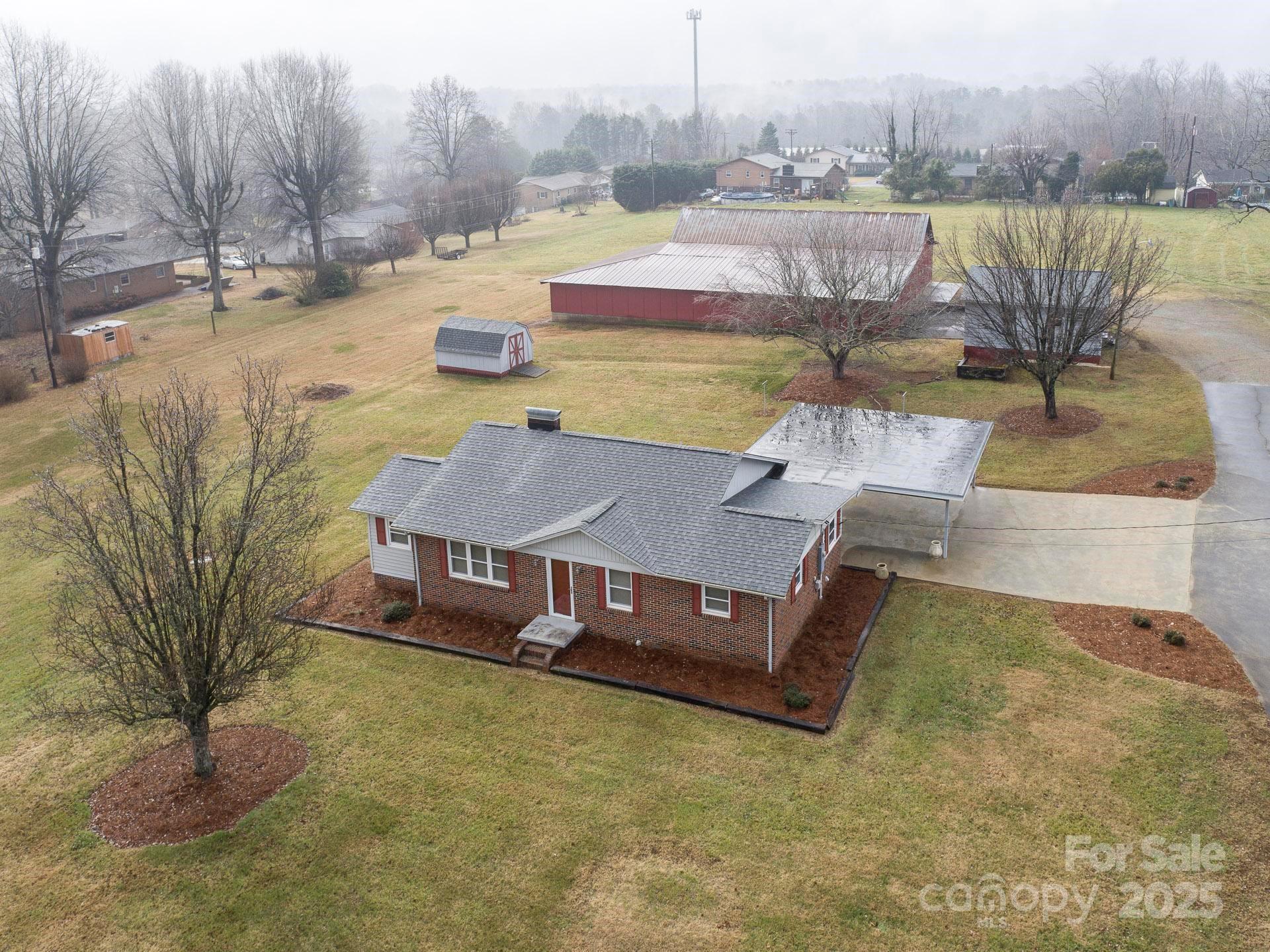 4267 Lower Cedar Valley Road Property Photo