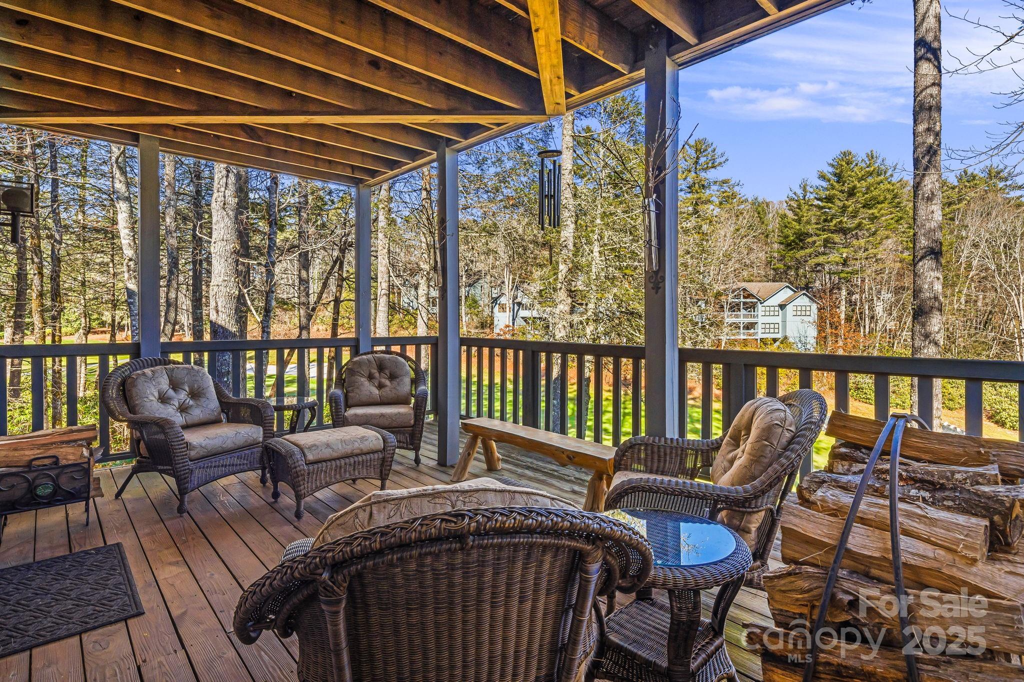 107 River Park Villas Drive Property Photo