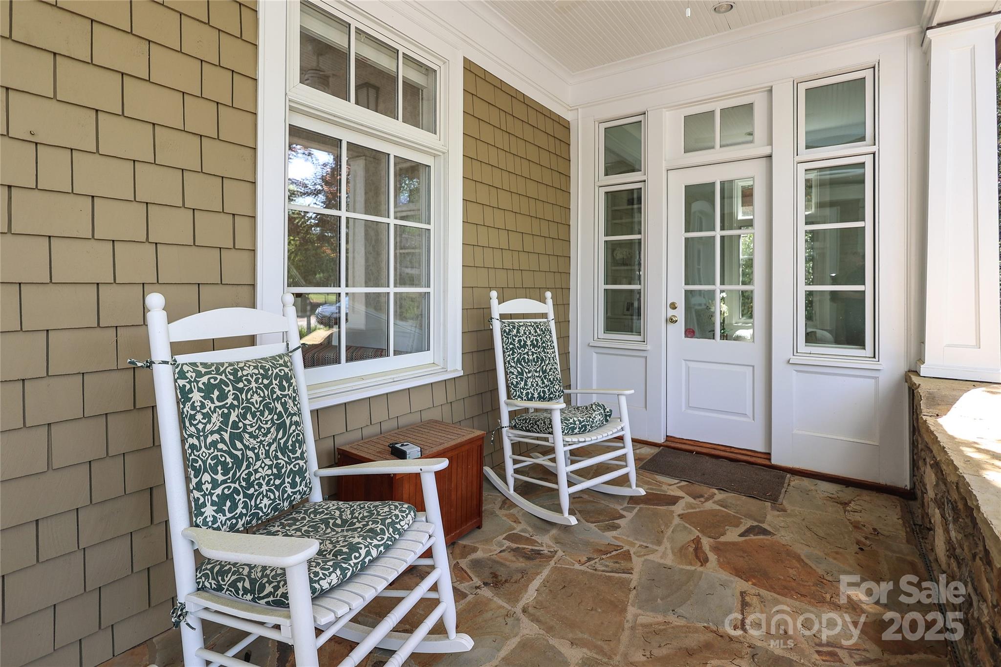 1333 Carlton Avenue Property Photo 2