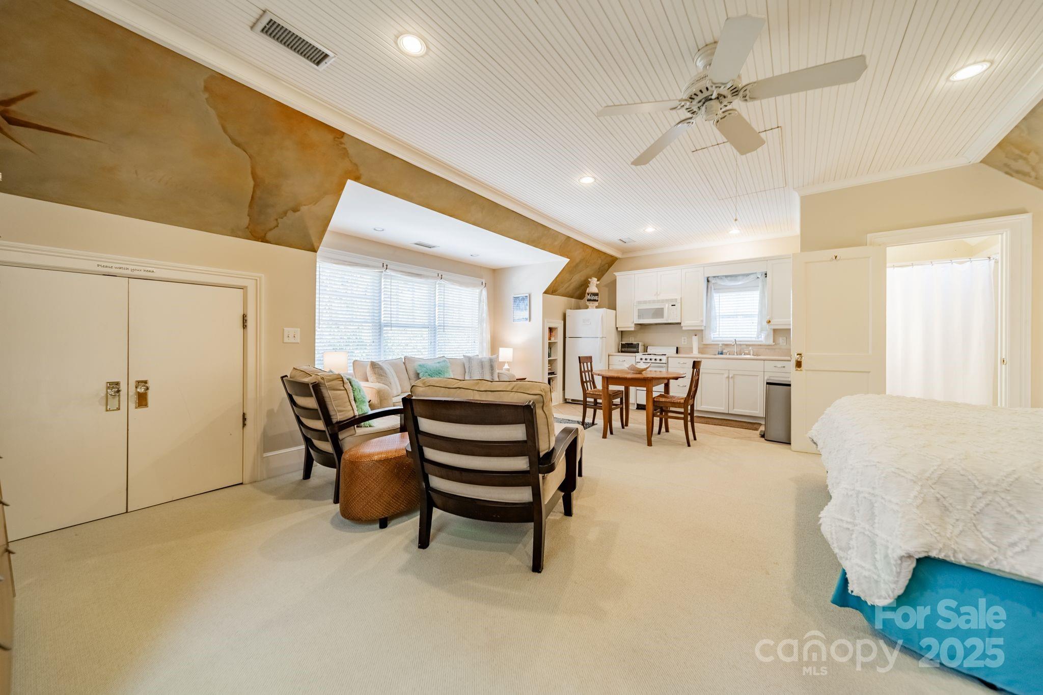 1333 Carlton Avenue Property Photo 44