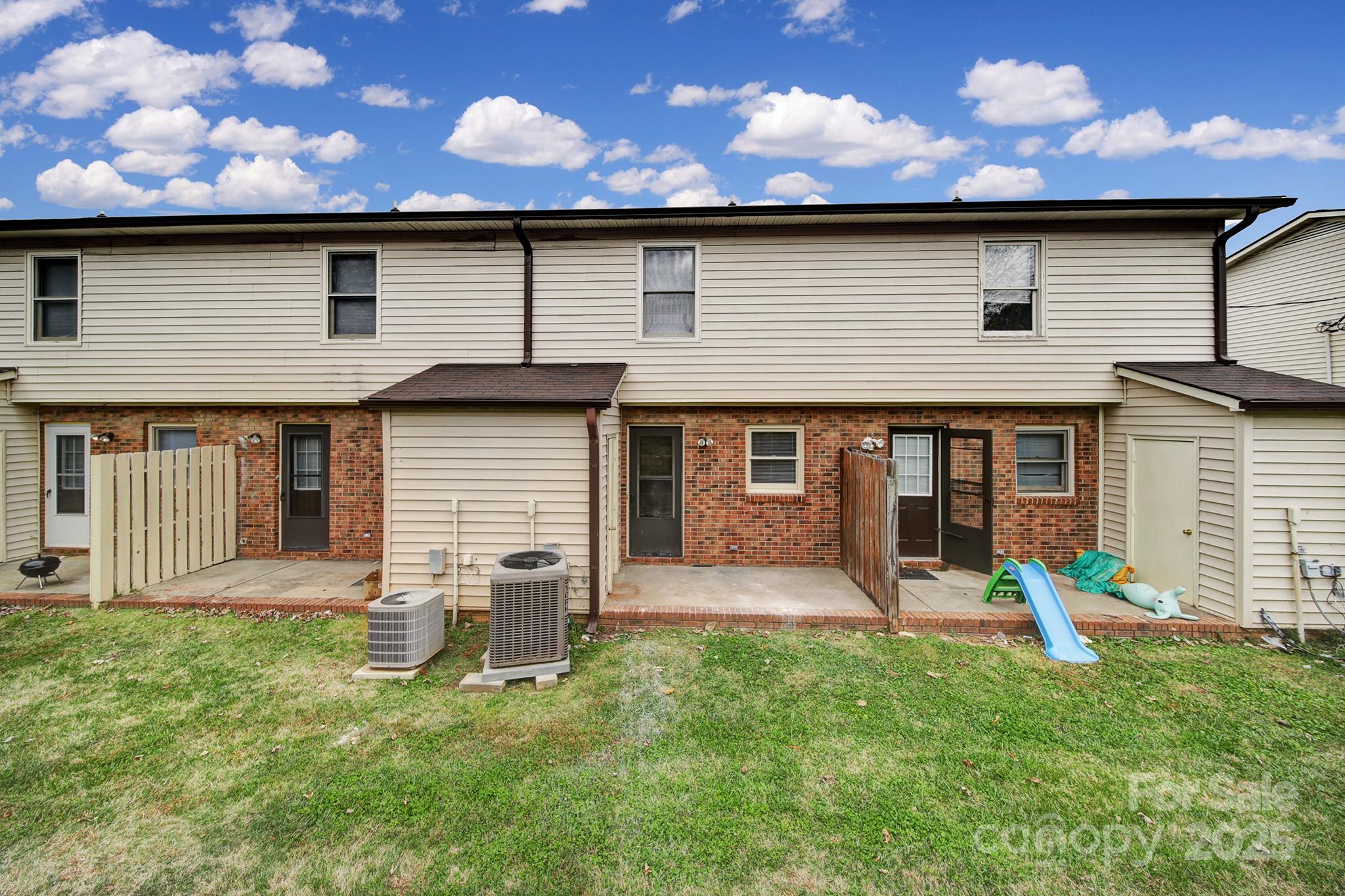 438 Stoneycreek Lane Property Photo 20
