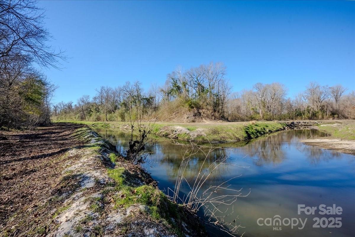 Off Nc 118 Highway Property Photo