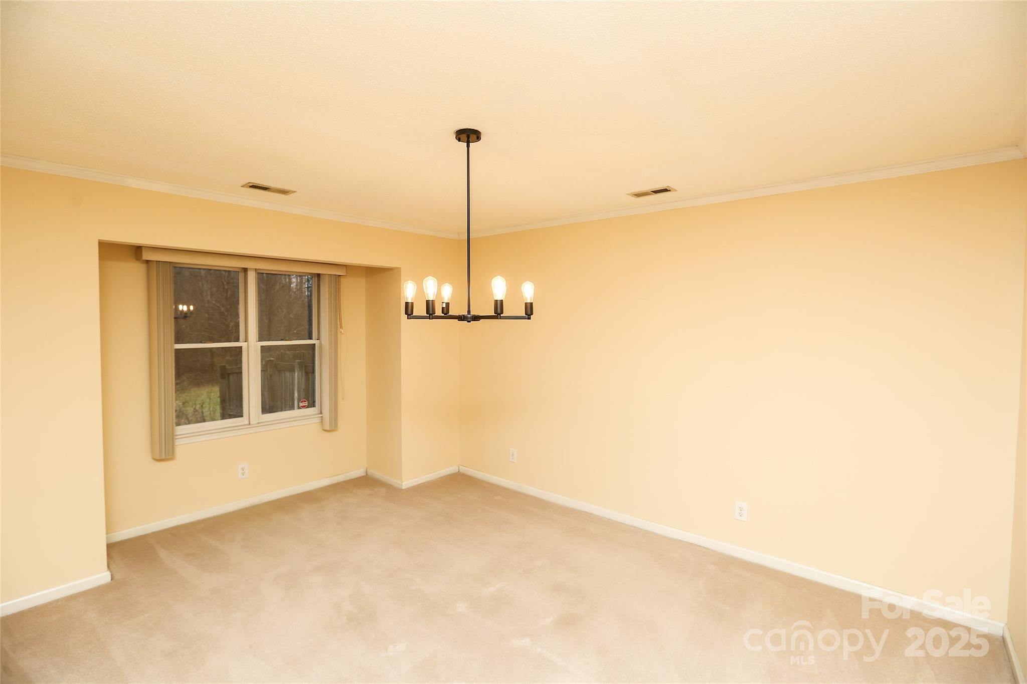 730 Hidden Creek Circle Property Photo 8
