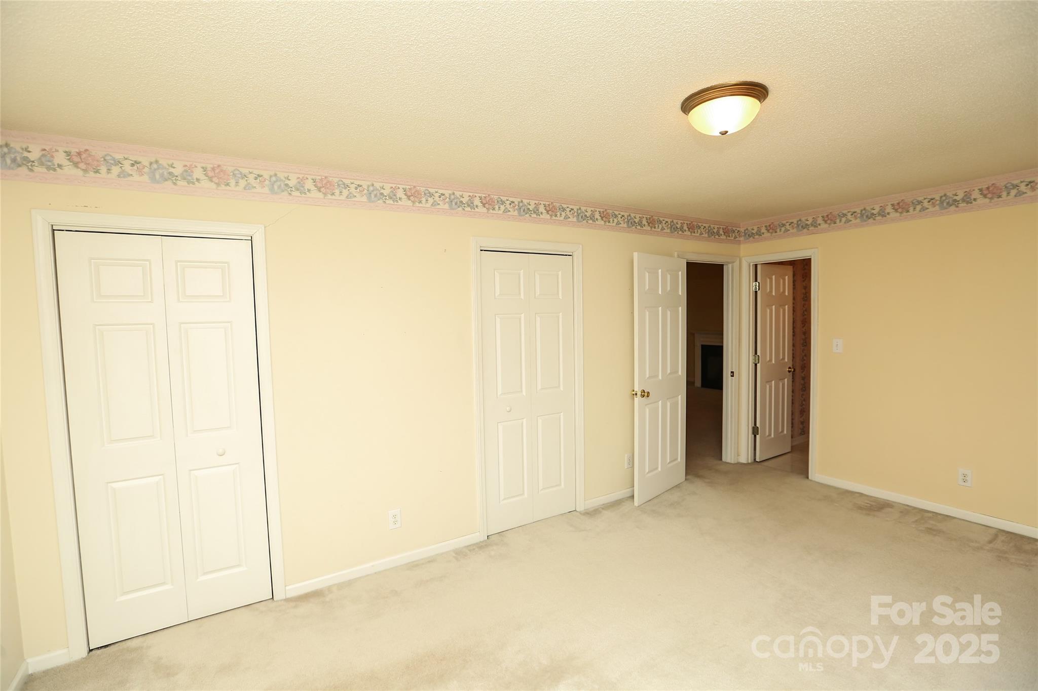 730 Hidden Creek Circle Property Photo 17