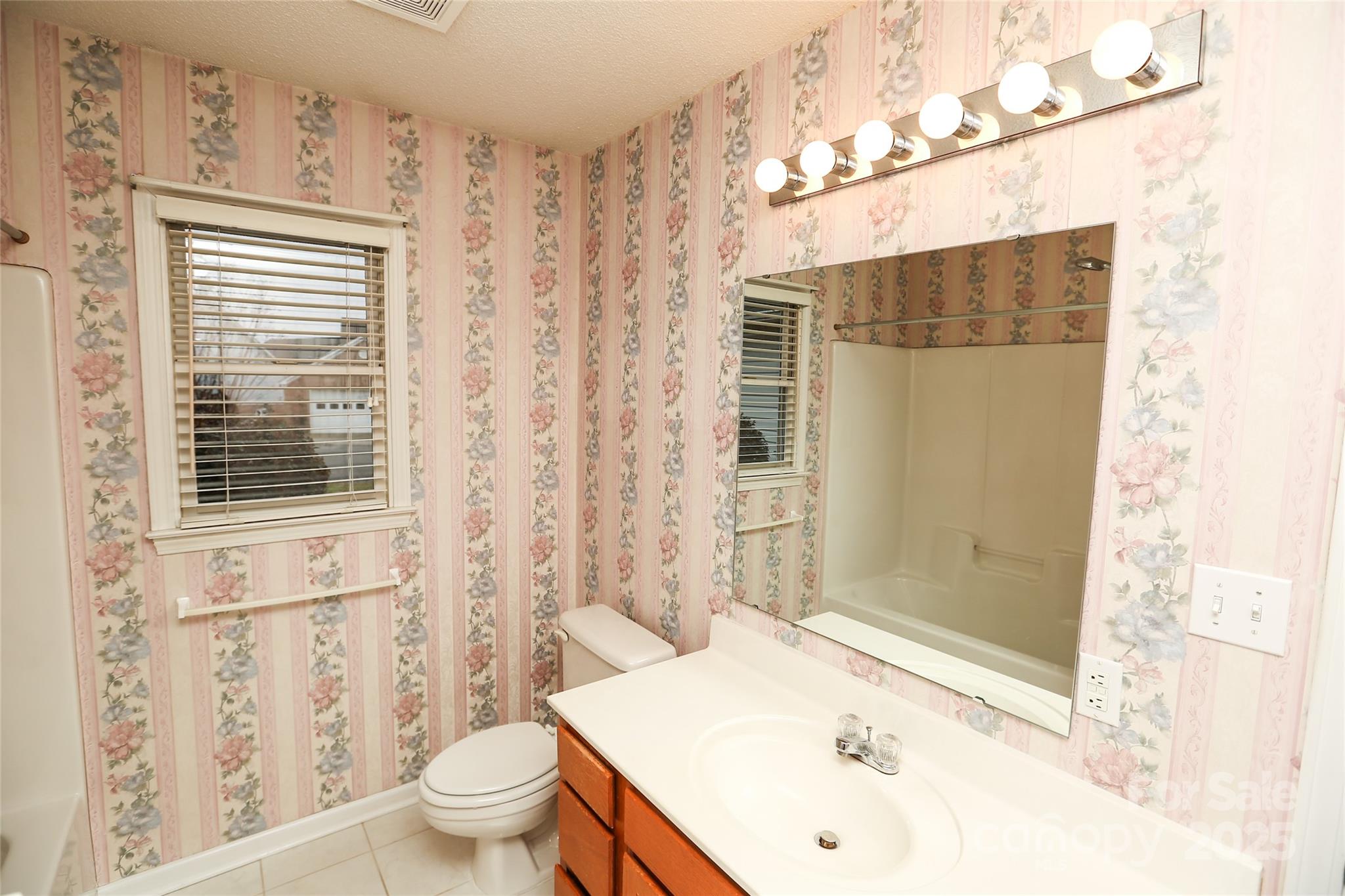 730 Hidden Creek Circle Property Photo 18