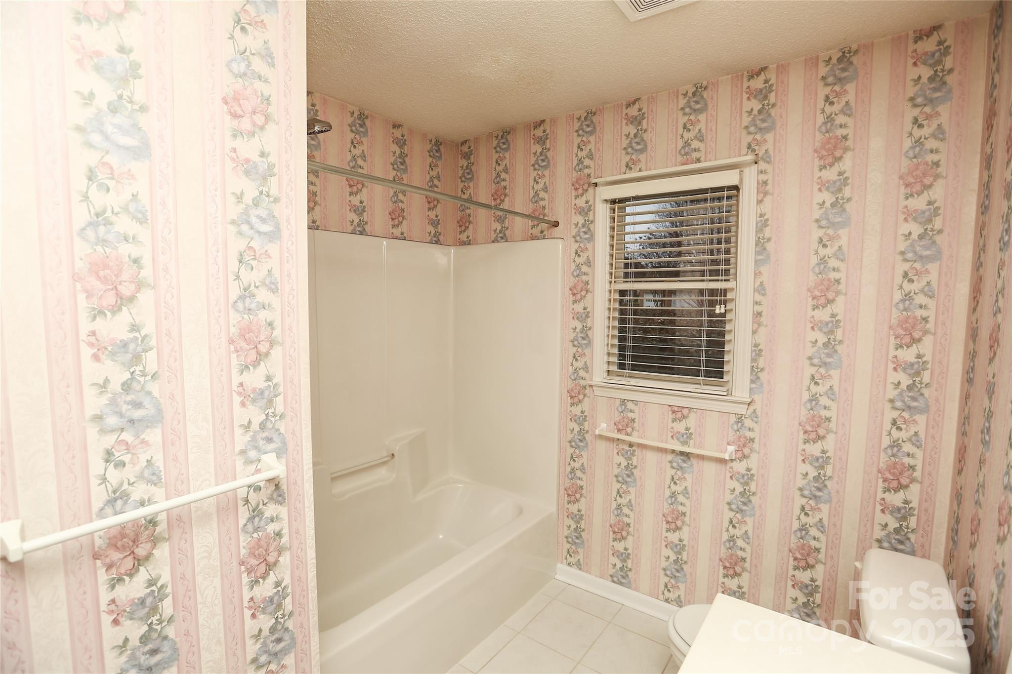 730 Hidden Creek Circle Property Photo 19
