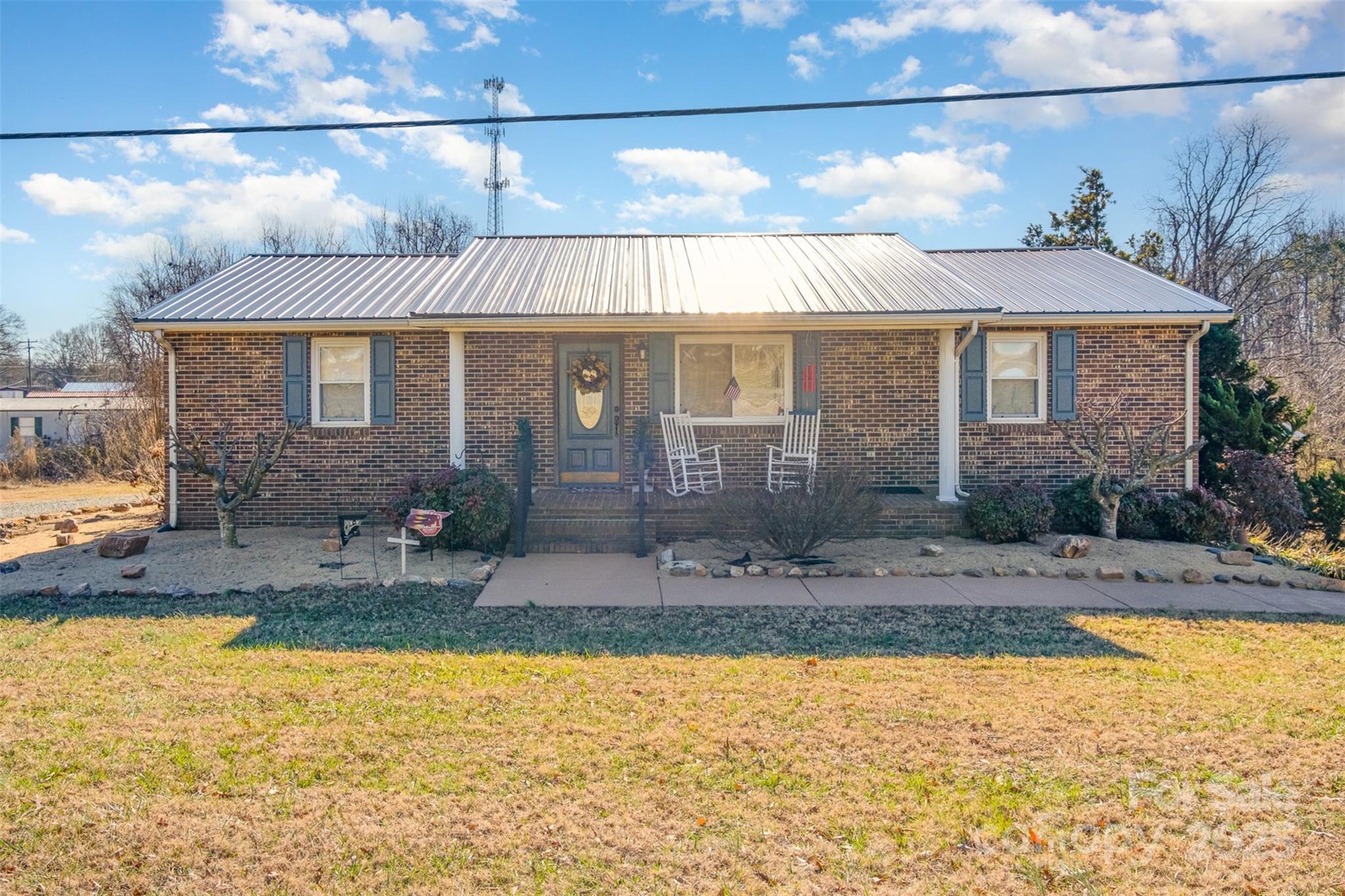 821 Tomlin Mill Road Property Photo