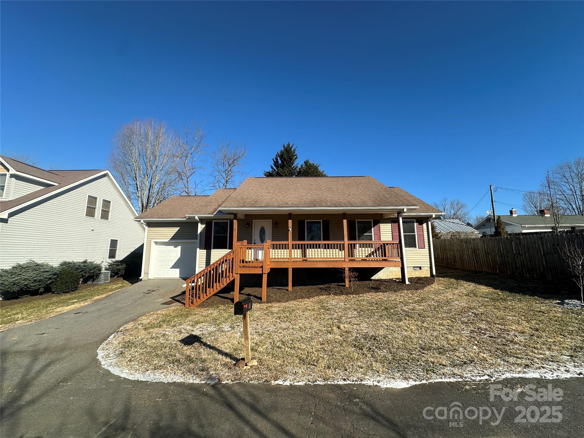 7 Spruce Shade Court Property Photo
