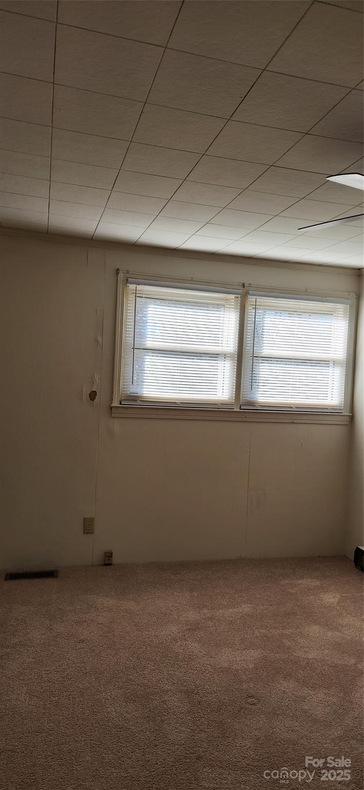 835 Maple Avenue Property Photo 5