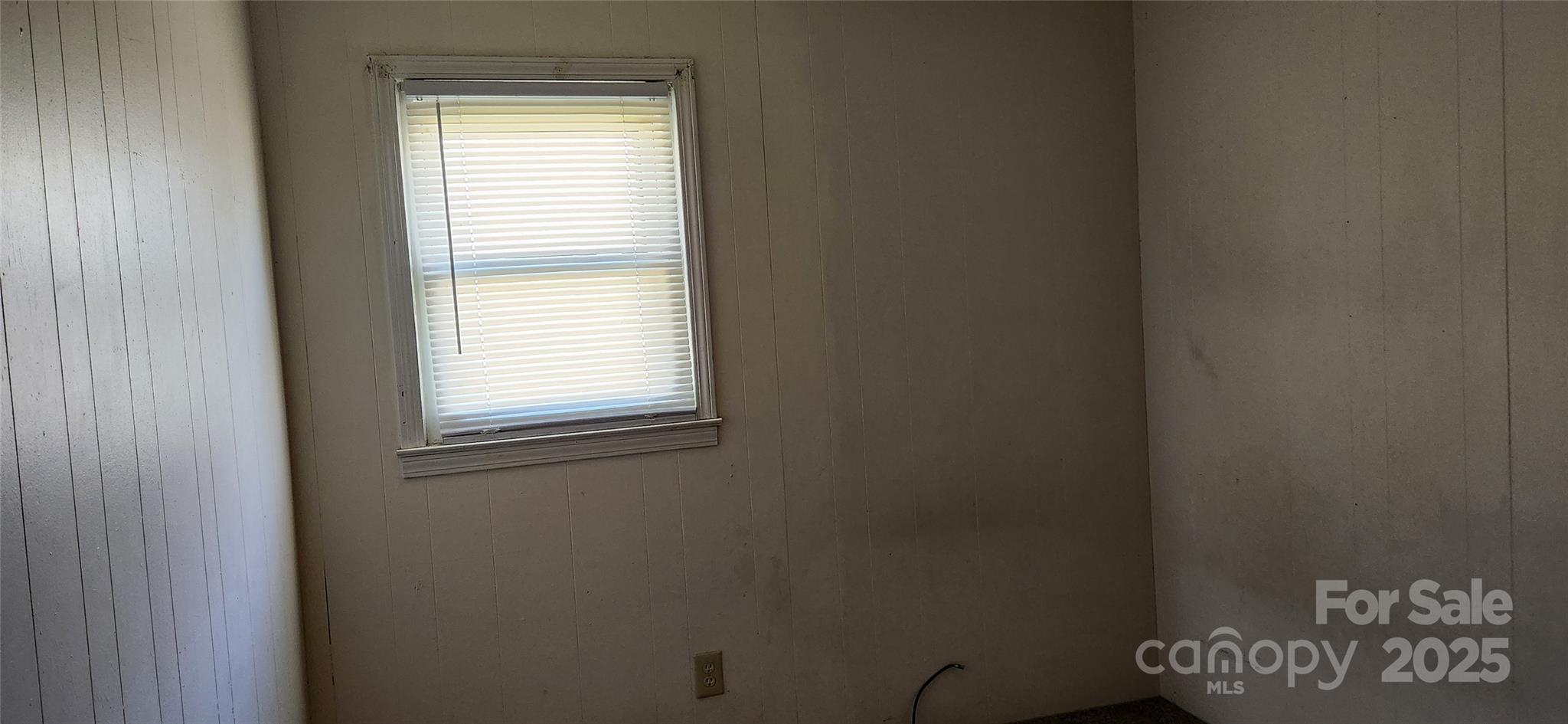 835 Maple Avenue Property Photo 6