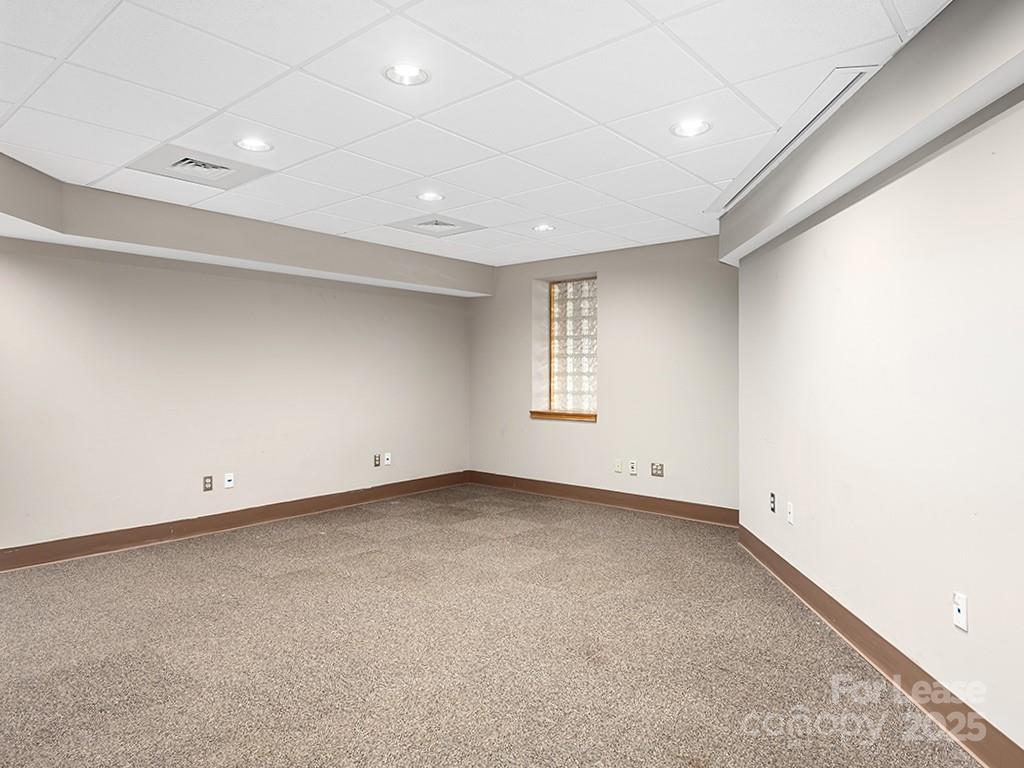 53 S French Broad Avenue 302 Property Photo 6