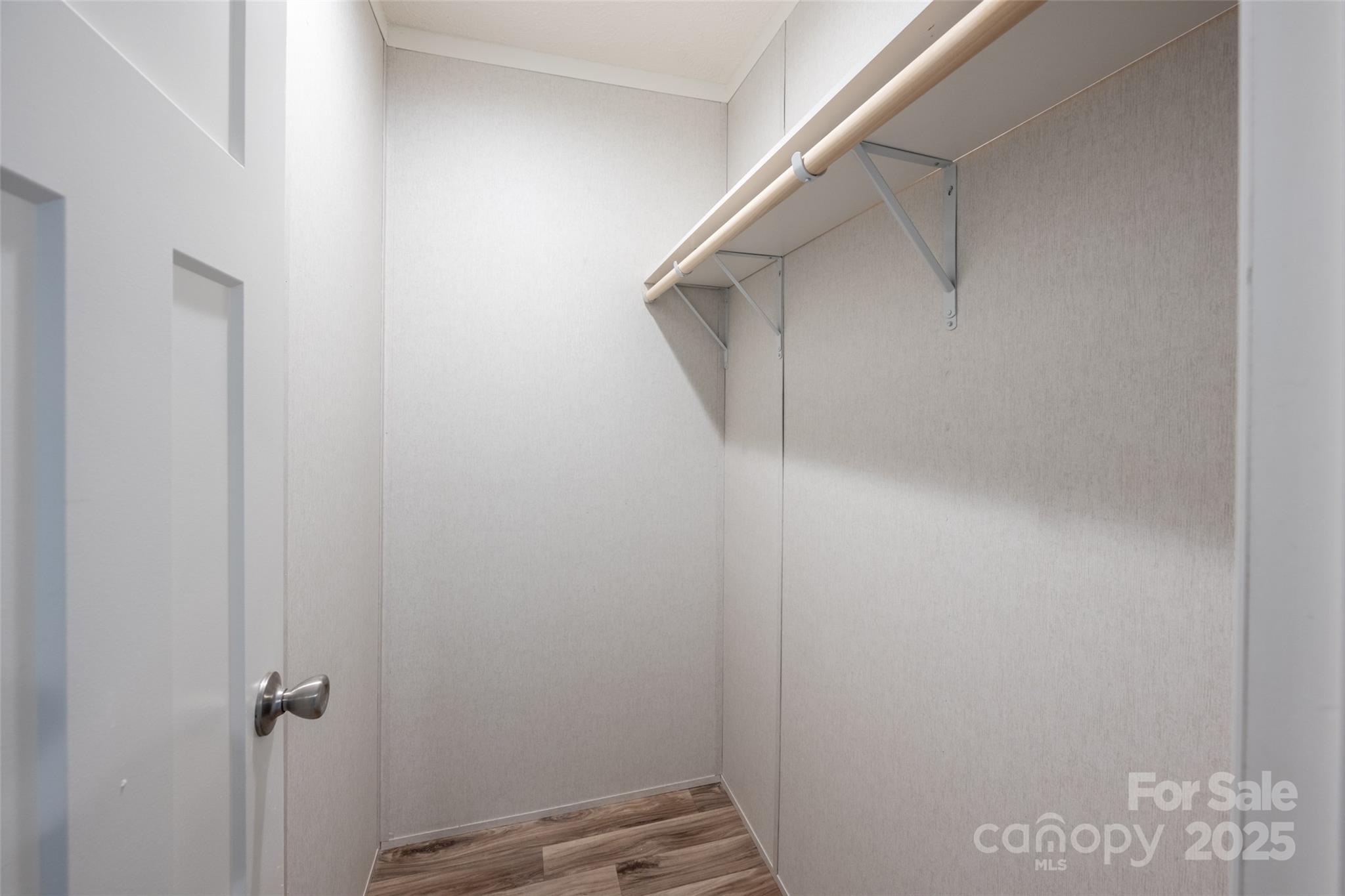 607 Stewart Court Property Photo 18