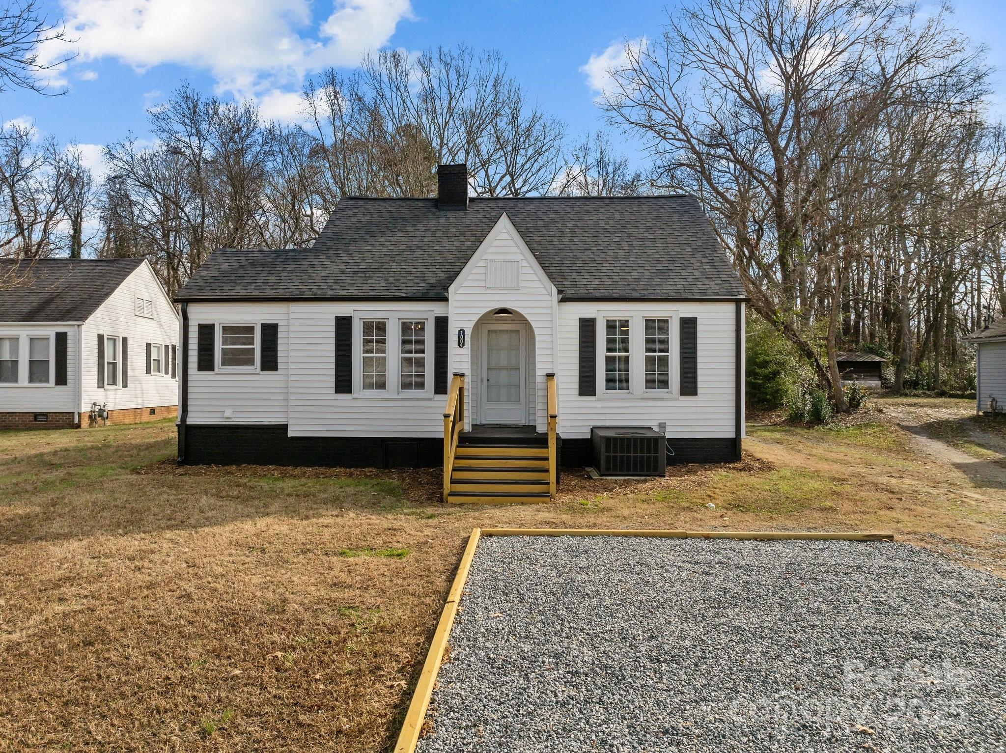 1004 N Salisbury Avenue Property Photo 2