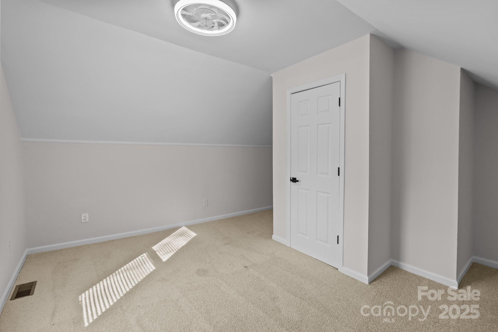 1004 N Salisbury Avenue Property Photo 23