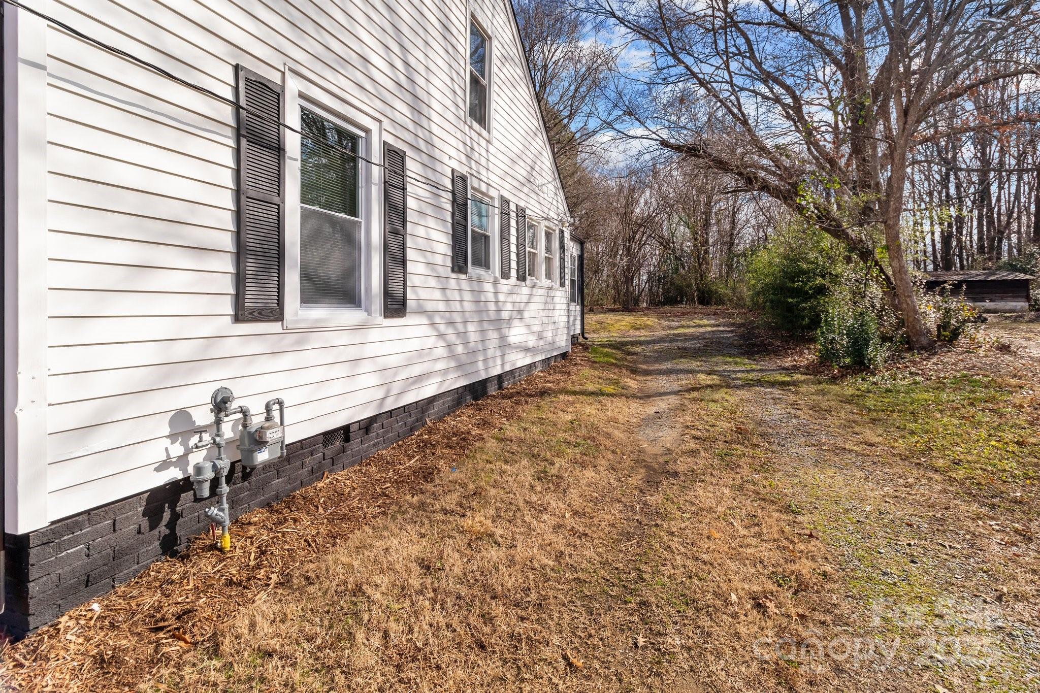 1004 N Salisbury Avenue Property Photo 32