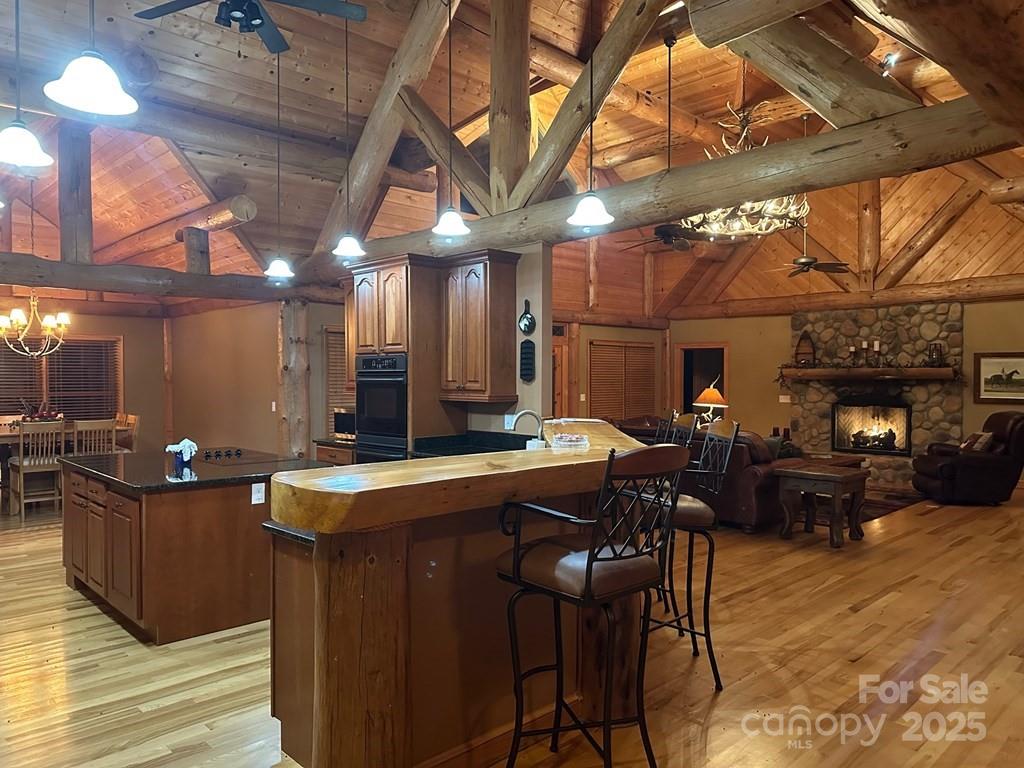 111 Living Good Lane Property Photo 8