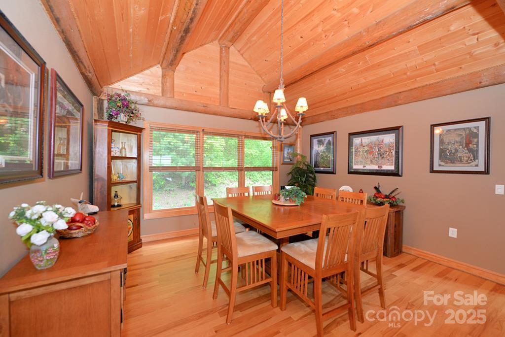 111 Living Good Lane Property Photo 10