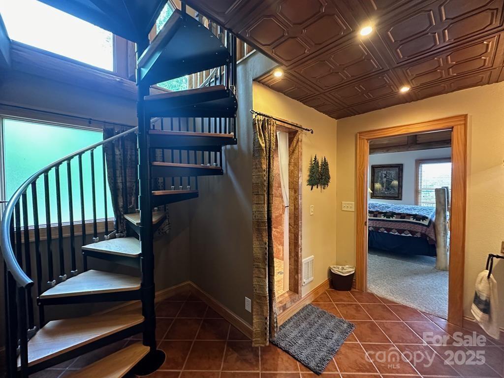 111 Living Good Lane Property Photo 13