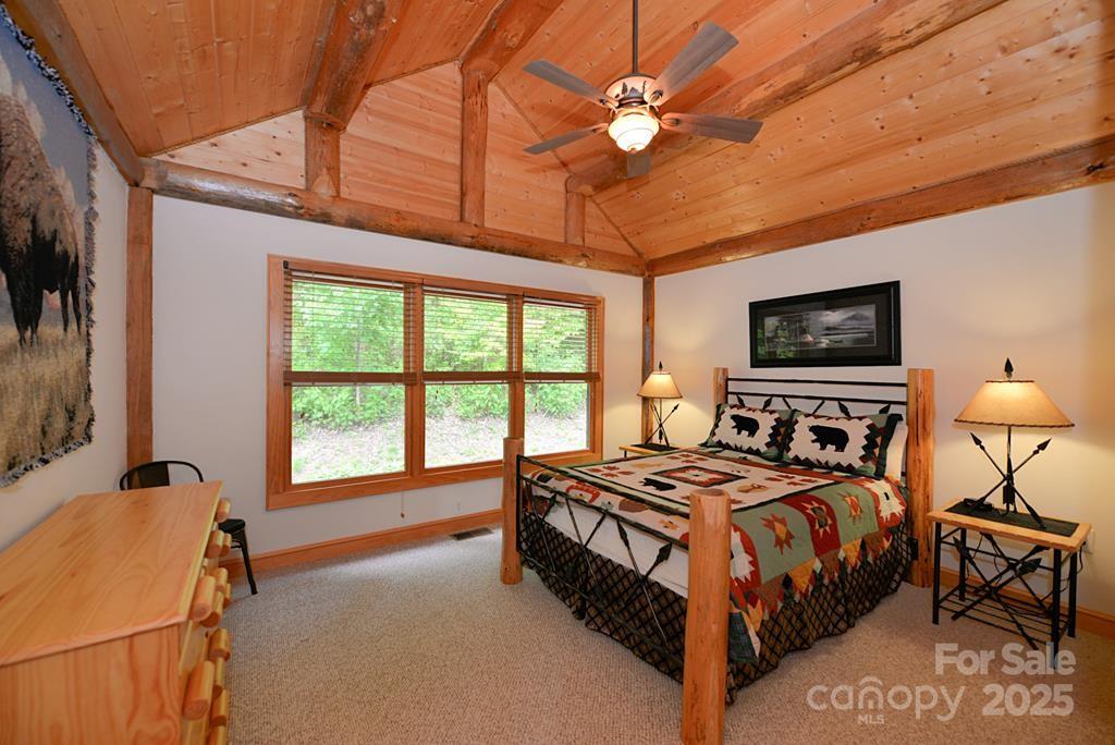 111 Living Good Lane Property Photo 15