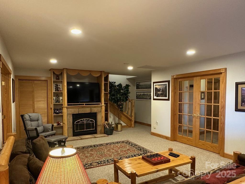 111 Living Good Lane Property Photo 17