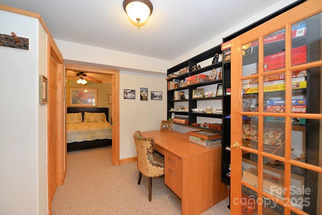 111 Living Good Lane Property Photo 20
