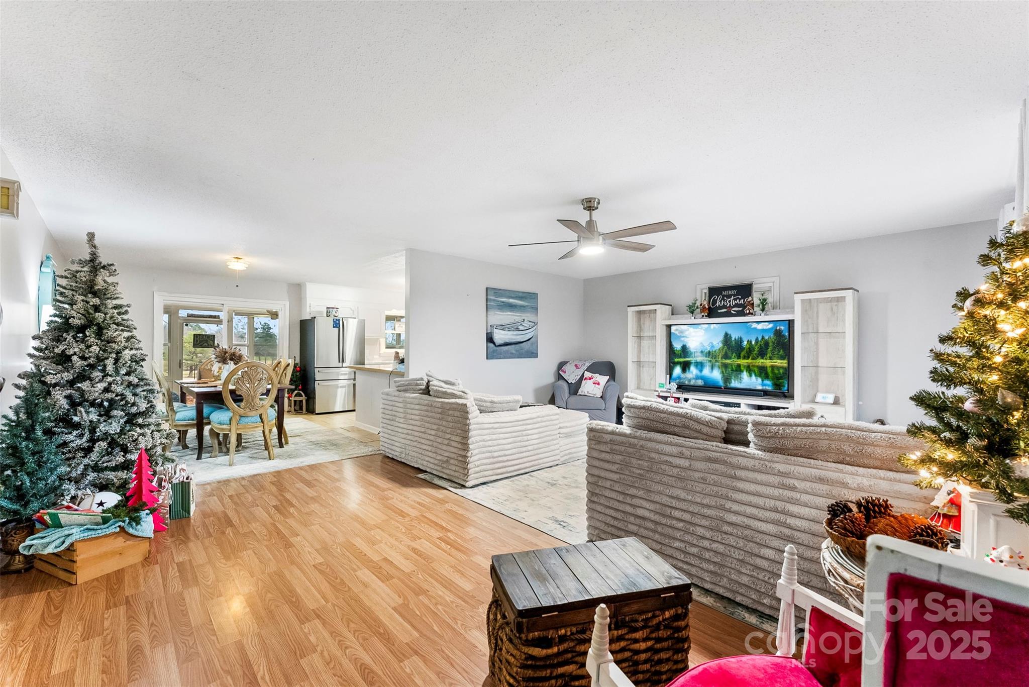 1535 Rolling Meadow Lane Property Photo 6