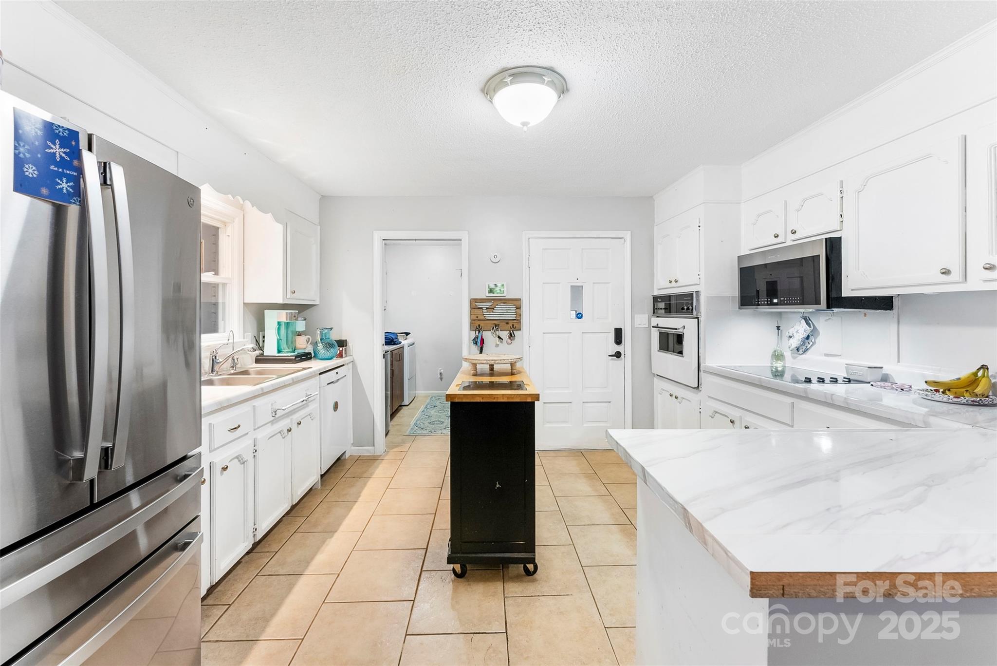 1535 Rolling Meadow Lane Property Photo 12