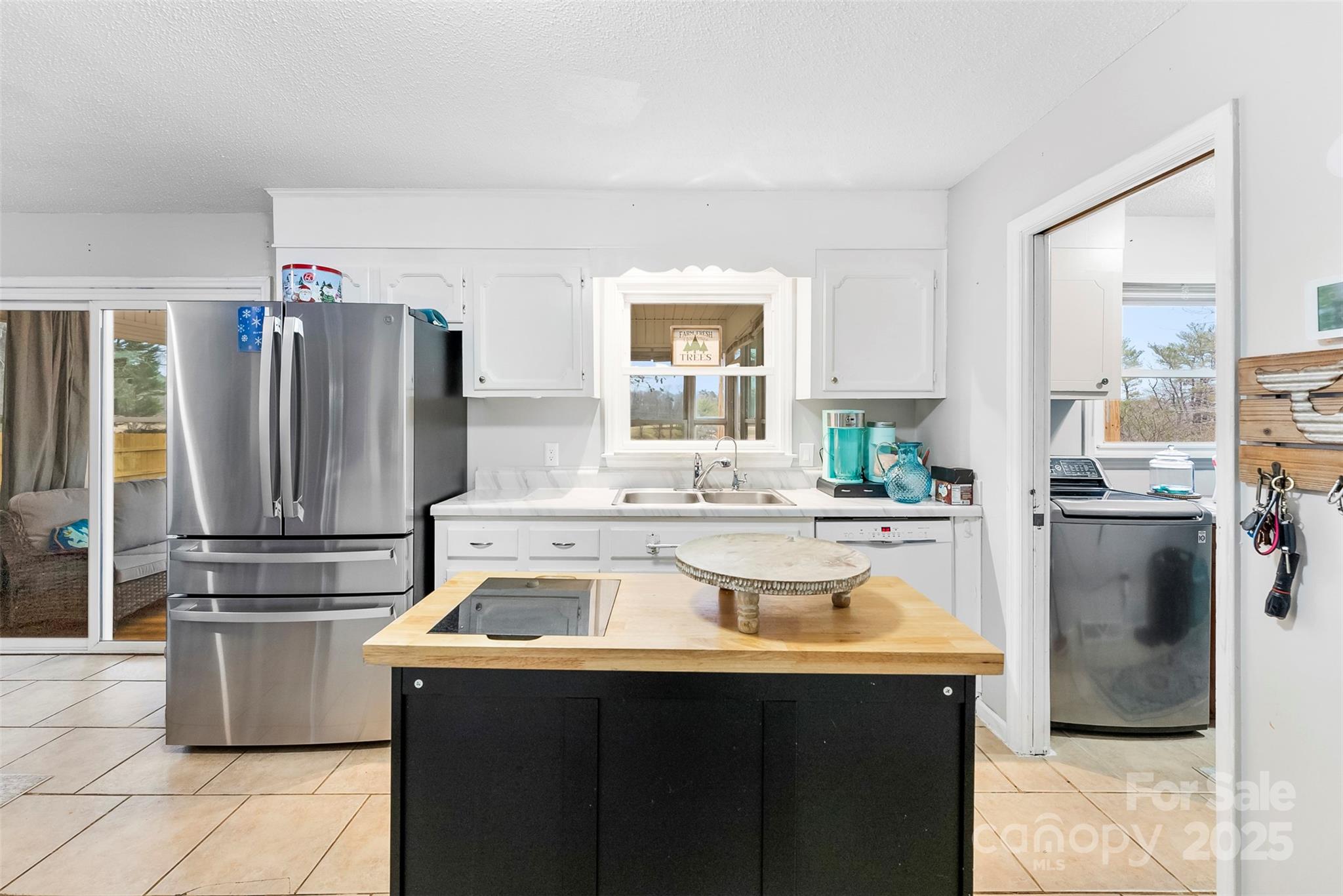 1535 Rolling Meadow Lane Property Photo 13