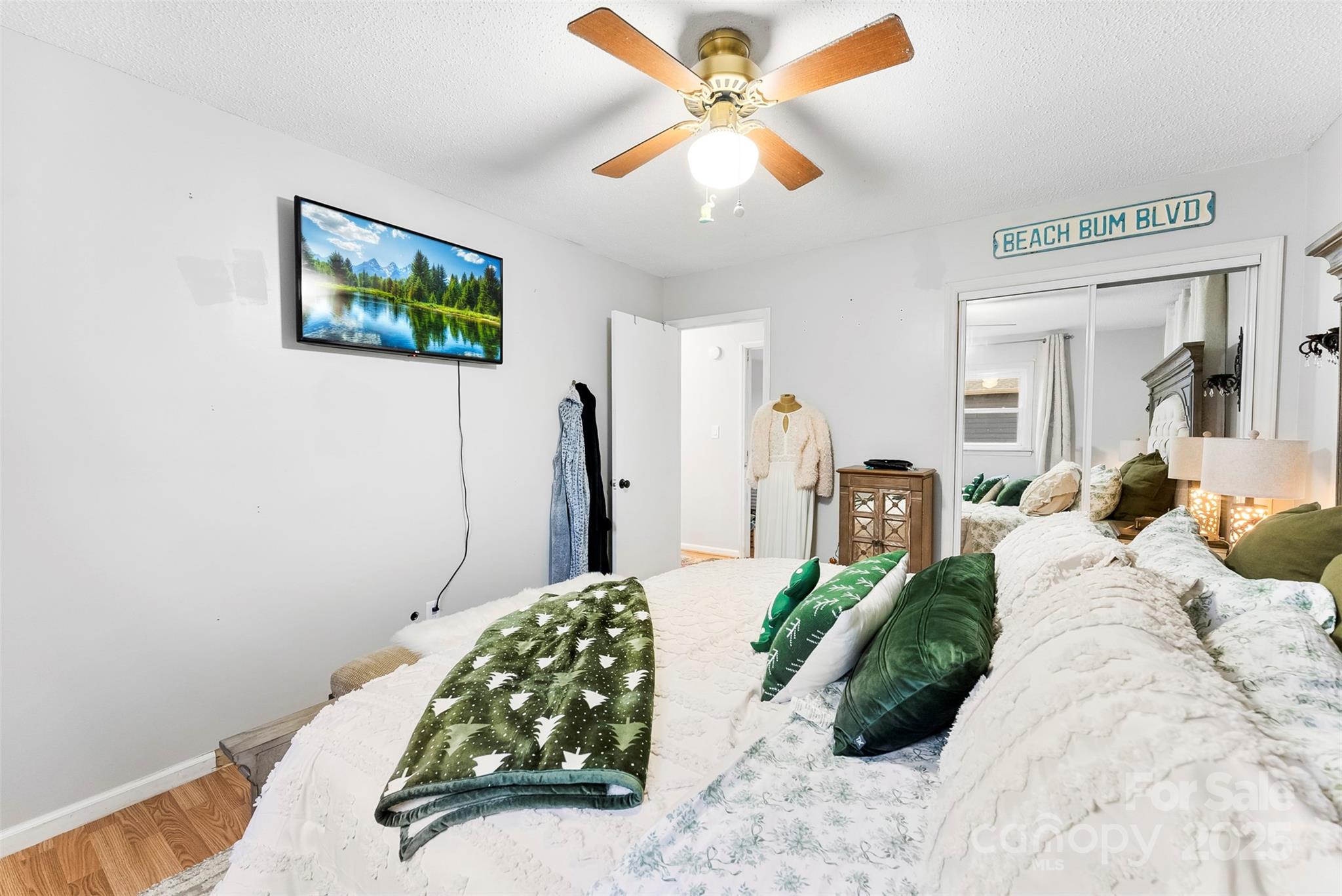 1535 Rolling Meadow Lane Property Photo 19